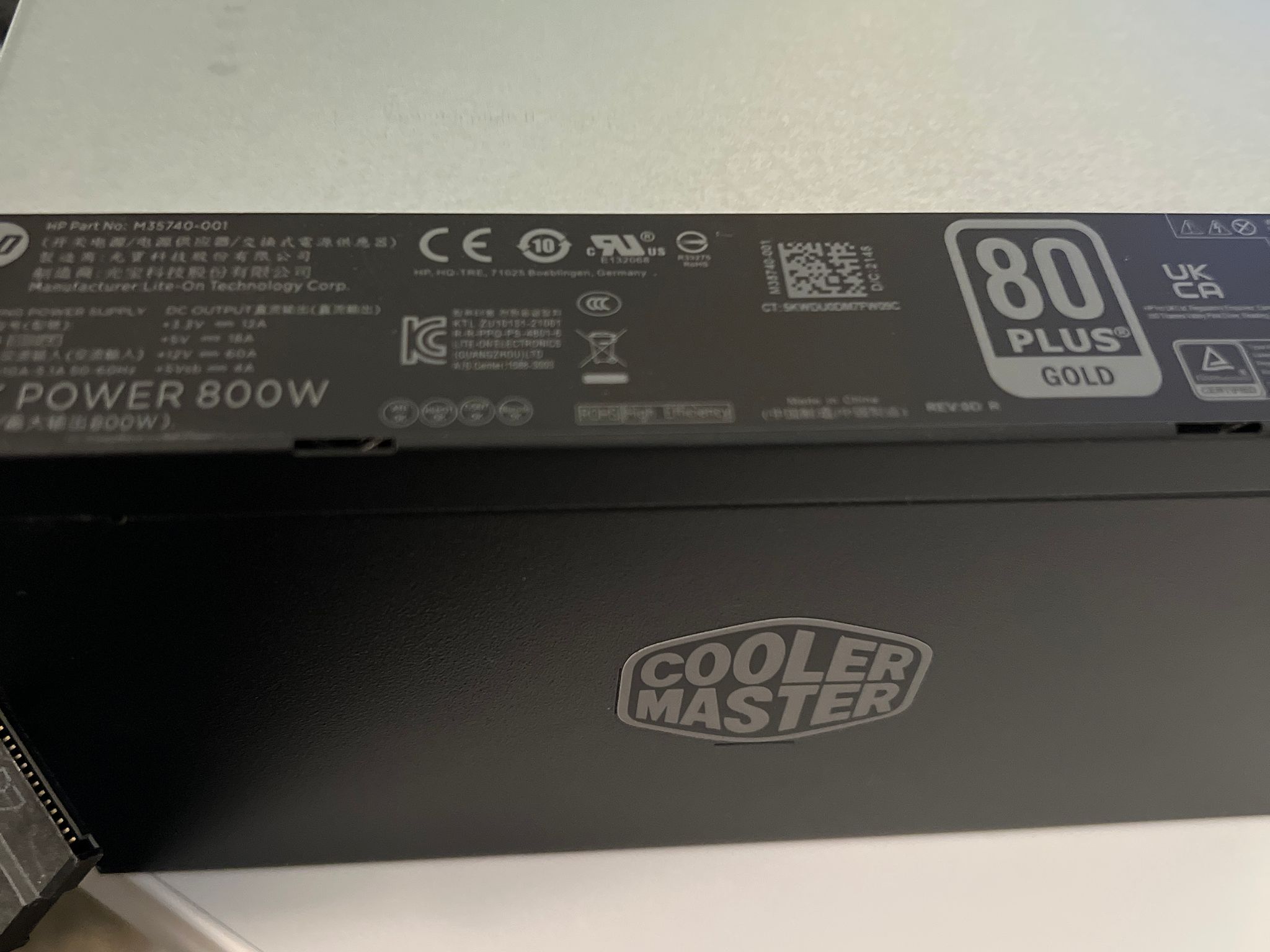  800 W 80 Plus Gold certified ATX power supply