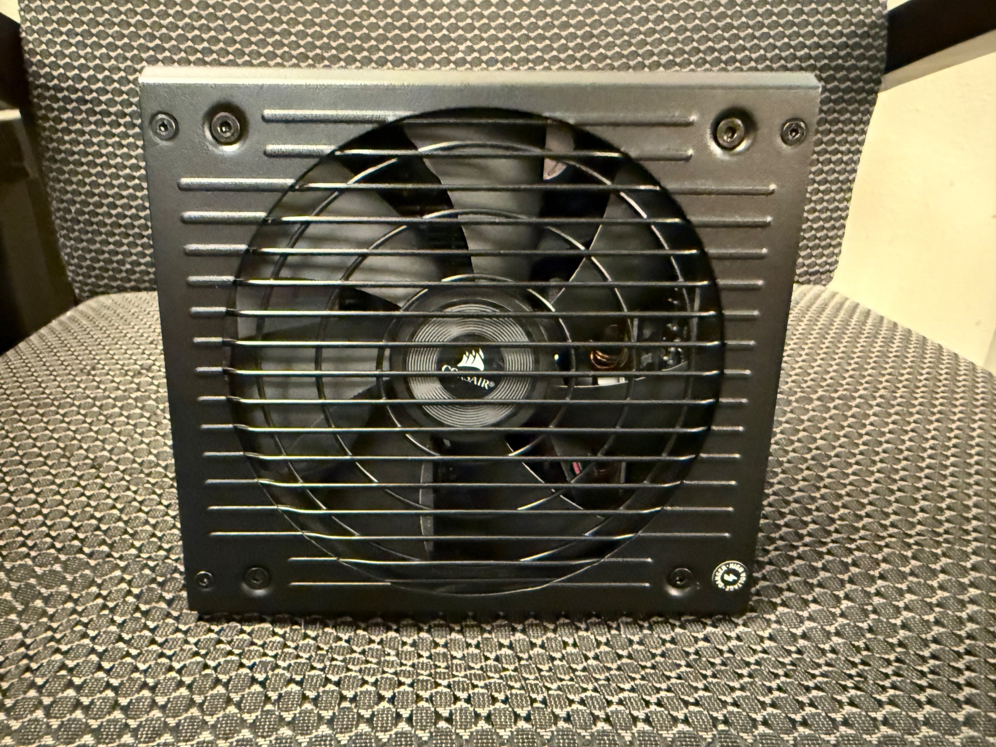 Used Corsair RM750 (CP-9020195)