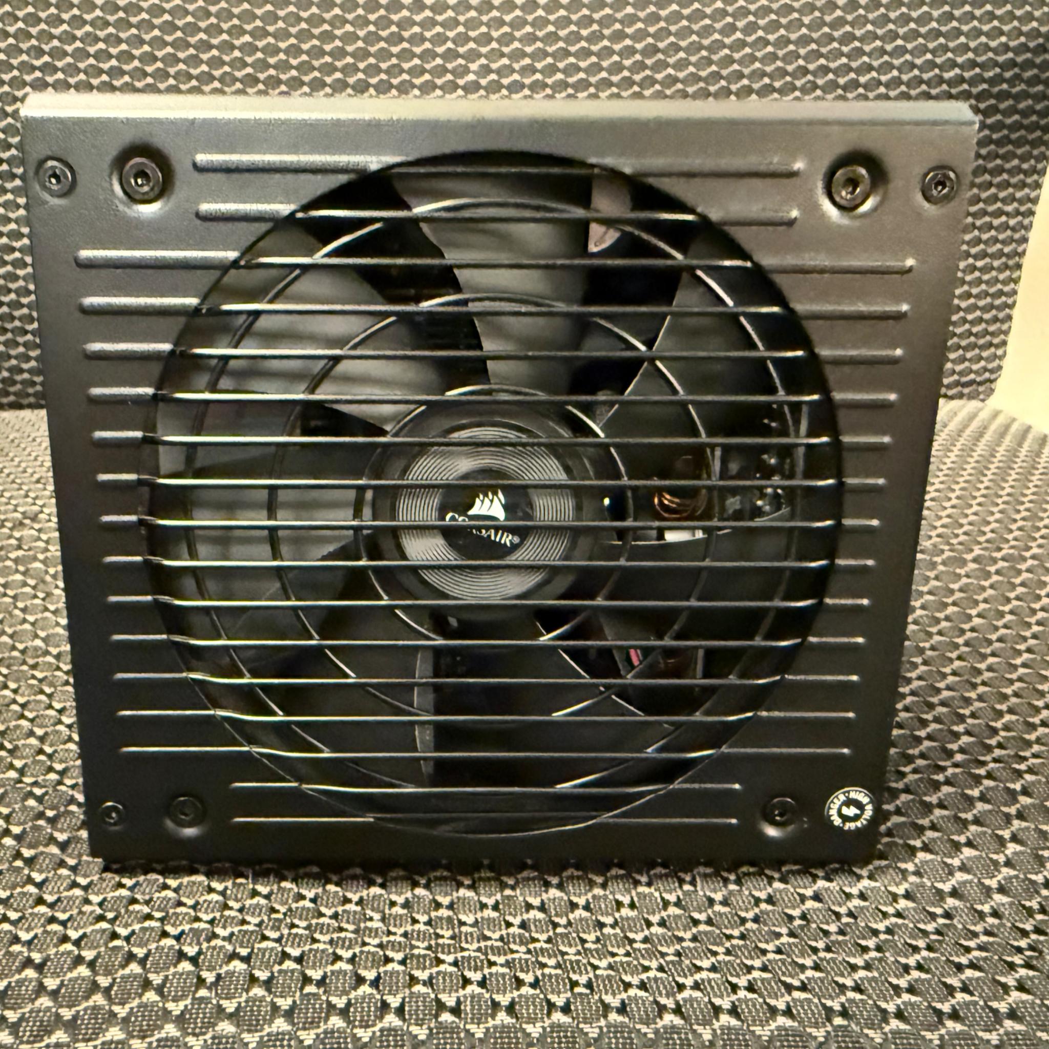 Used Corsair RM750 (CP-9020195)