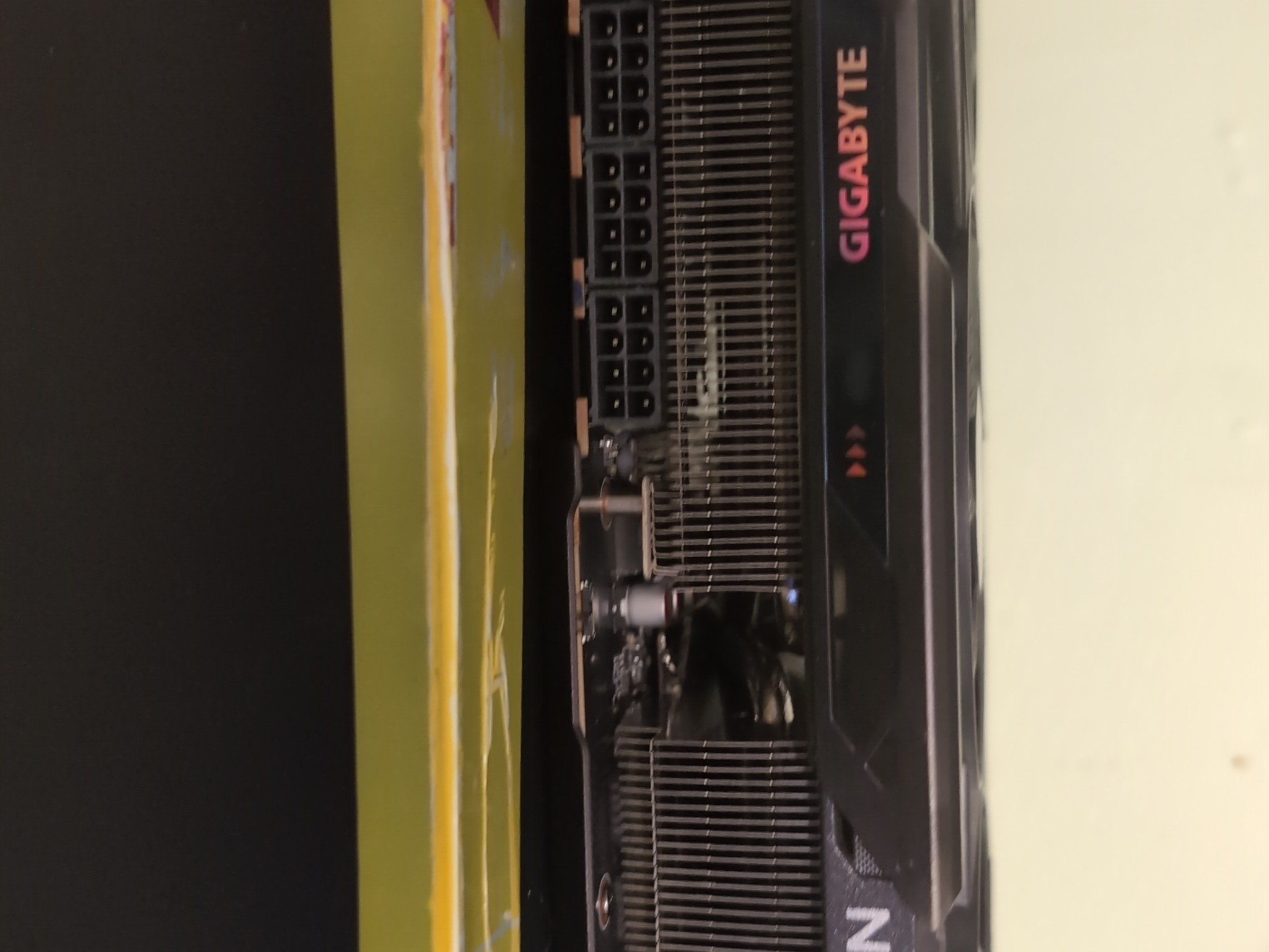 GIGABYTE RX 9070 XT GAMING OC 16G