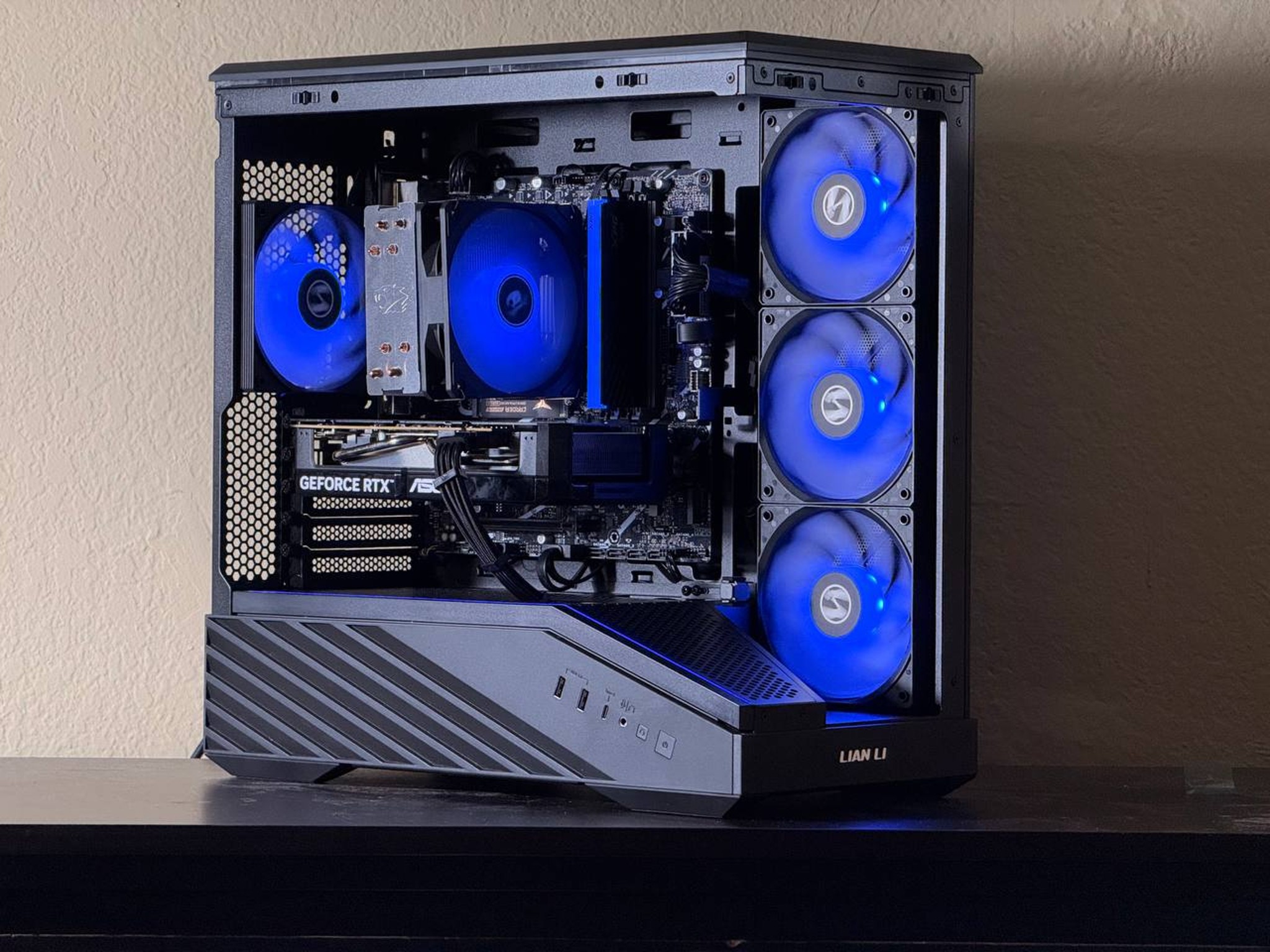FREE SHIPPING 🖤🌈 Black RGB Gaming PC | RTX 5060 | Intel Core i7-14700F | 1 TB NVME | 16 GB RAM🌈🖤