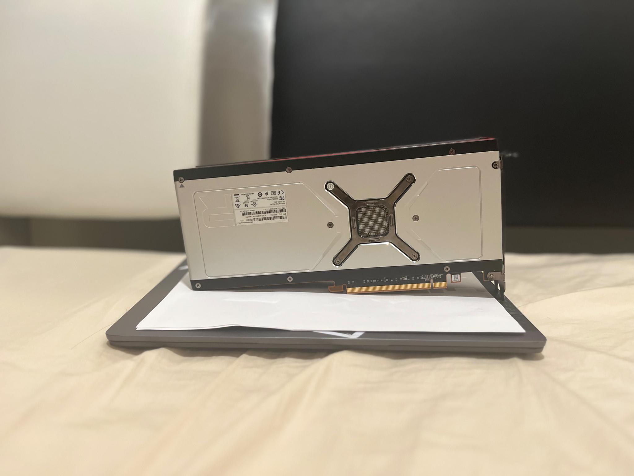 AMD RX 6900XT 16 GB Reference Model