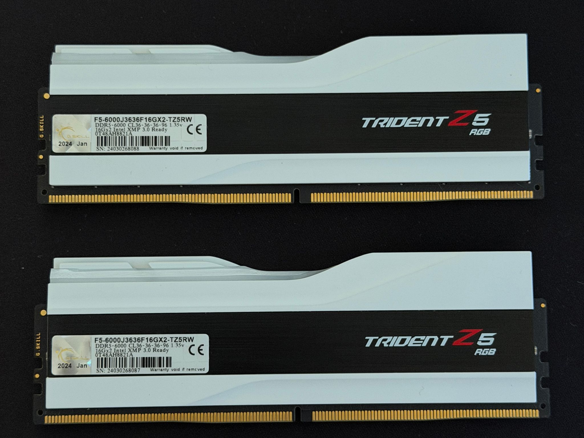 DDR5 RAM 32GB White/ RGB