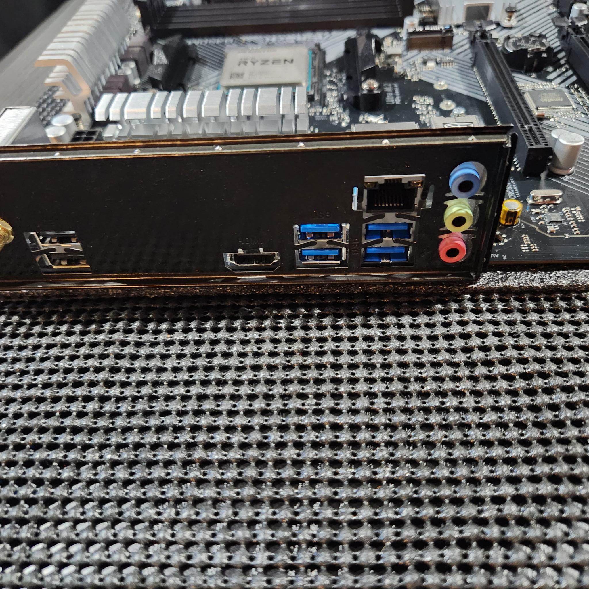 ASROCK B450M, RYZEN 5 5500, 16GB RAM WITH WRAITH STEALTH COOLER