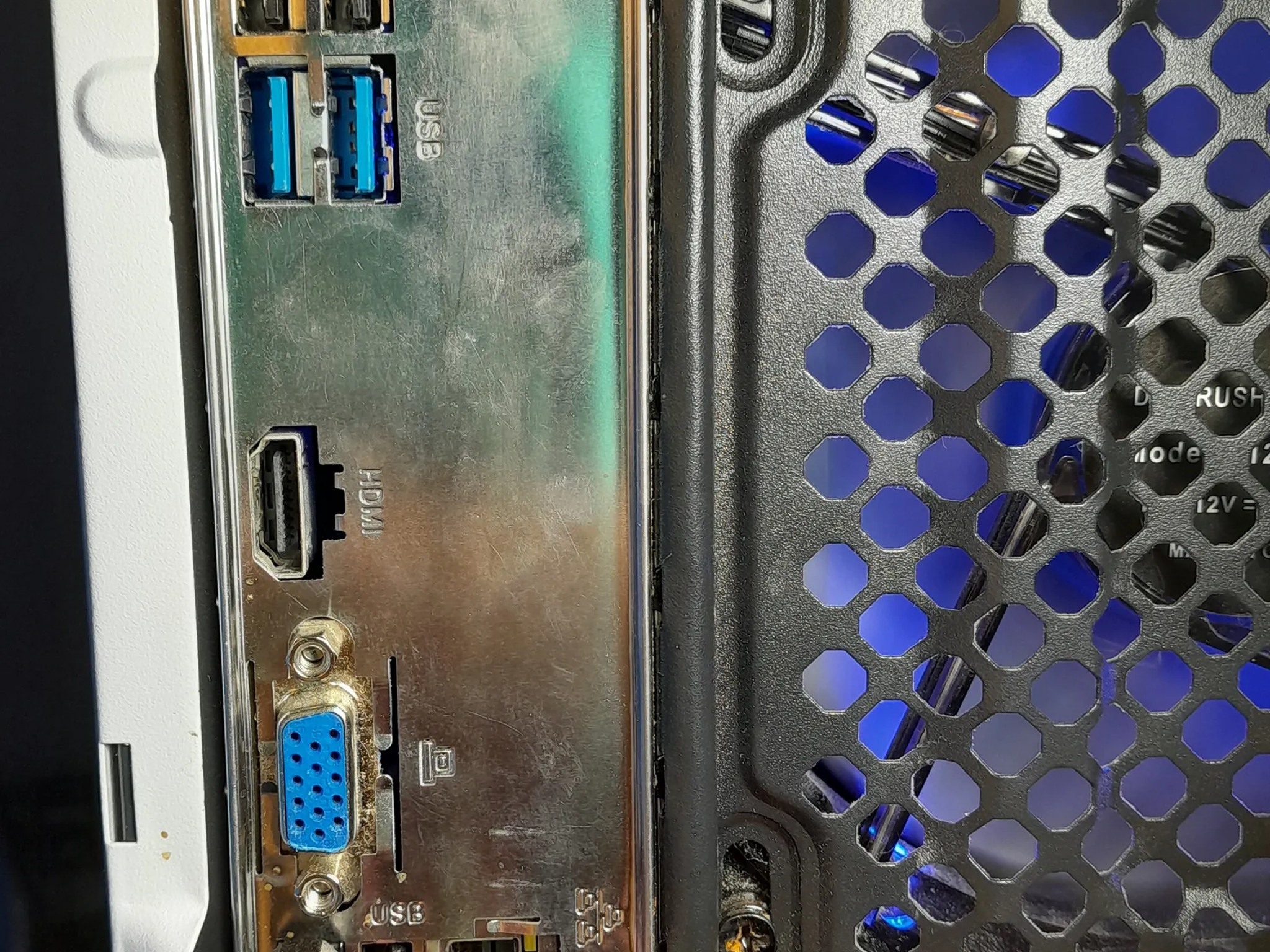 AAA gaming pc! i7-4790k with RX 5600XT and 222 gb SSD. BONUS 60HZ TV! Fortnite, MW3 2023 ready!