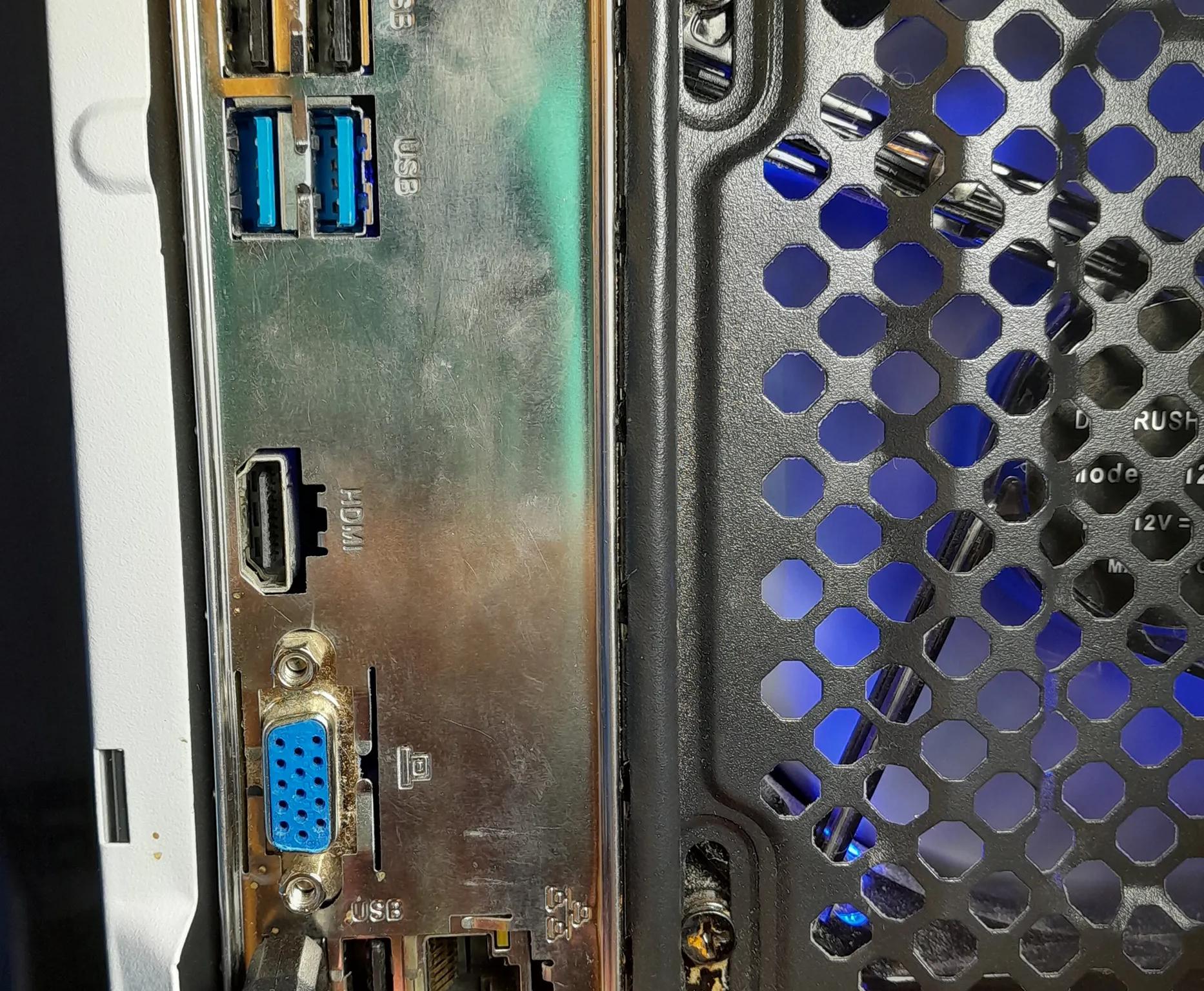 AAA gaming pc! i7-4790k with RX 5600XT and 222 gb SSD. BONUS 60HZ TV! Fortnite, MW3 2023 ready!