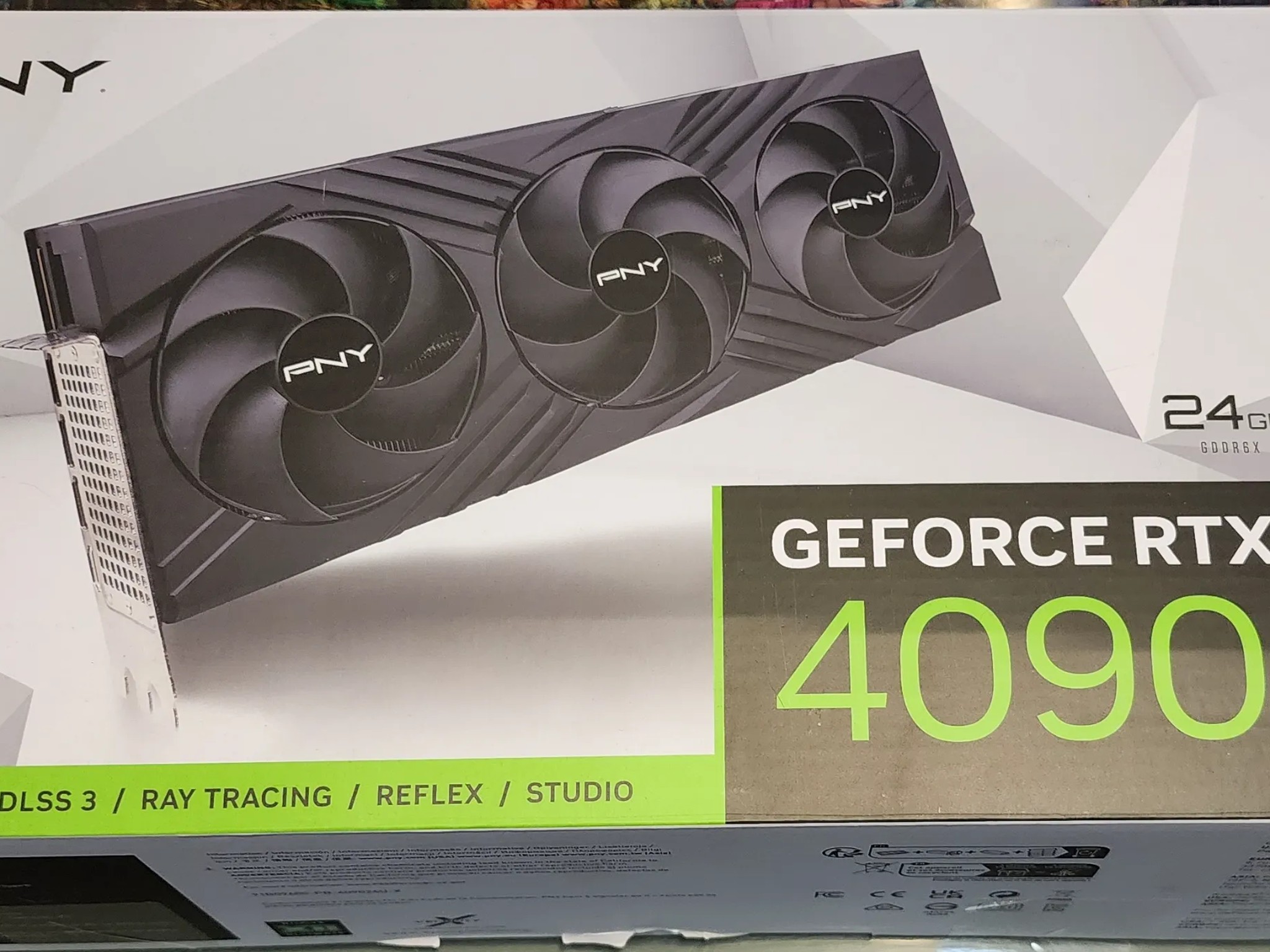 PNY GeForce RTX 4090, Triple Fan, 24GB