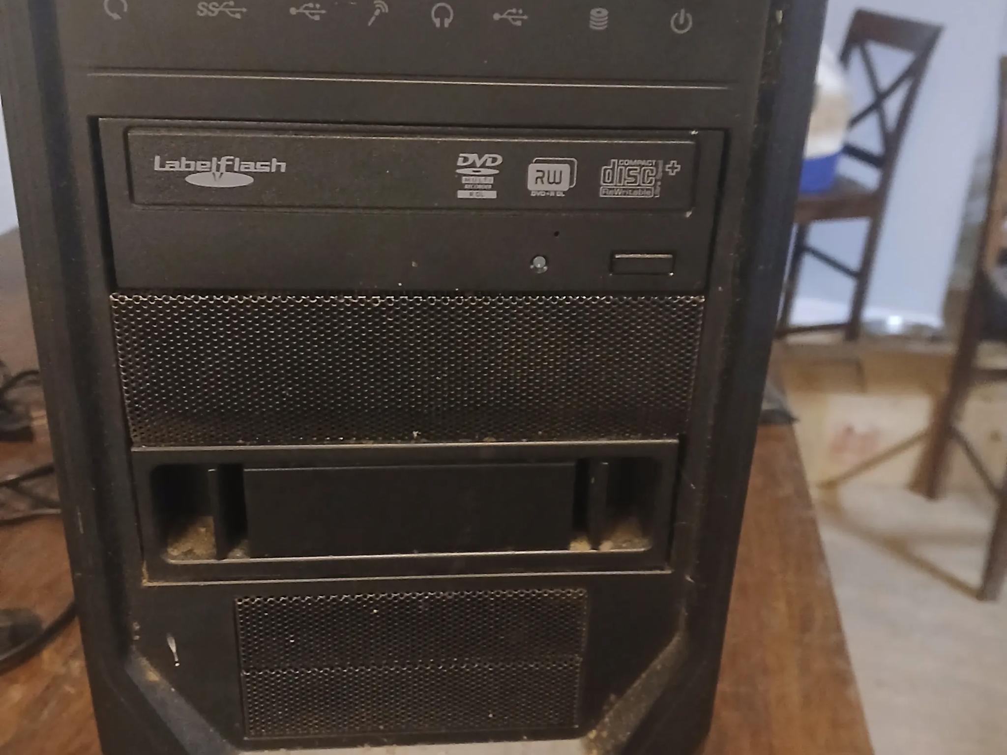 1080p 144hz 24 inch TN monitor / Intel I7 3770k / GTX 780 / 16 GB RAM