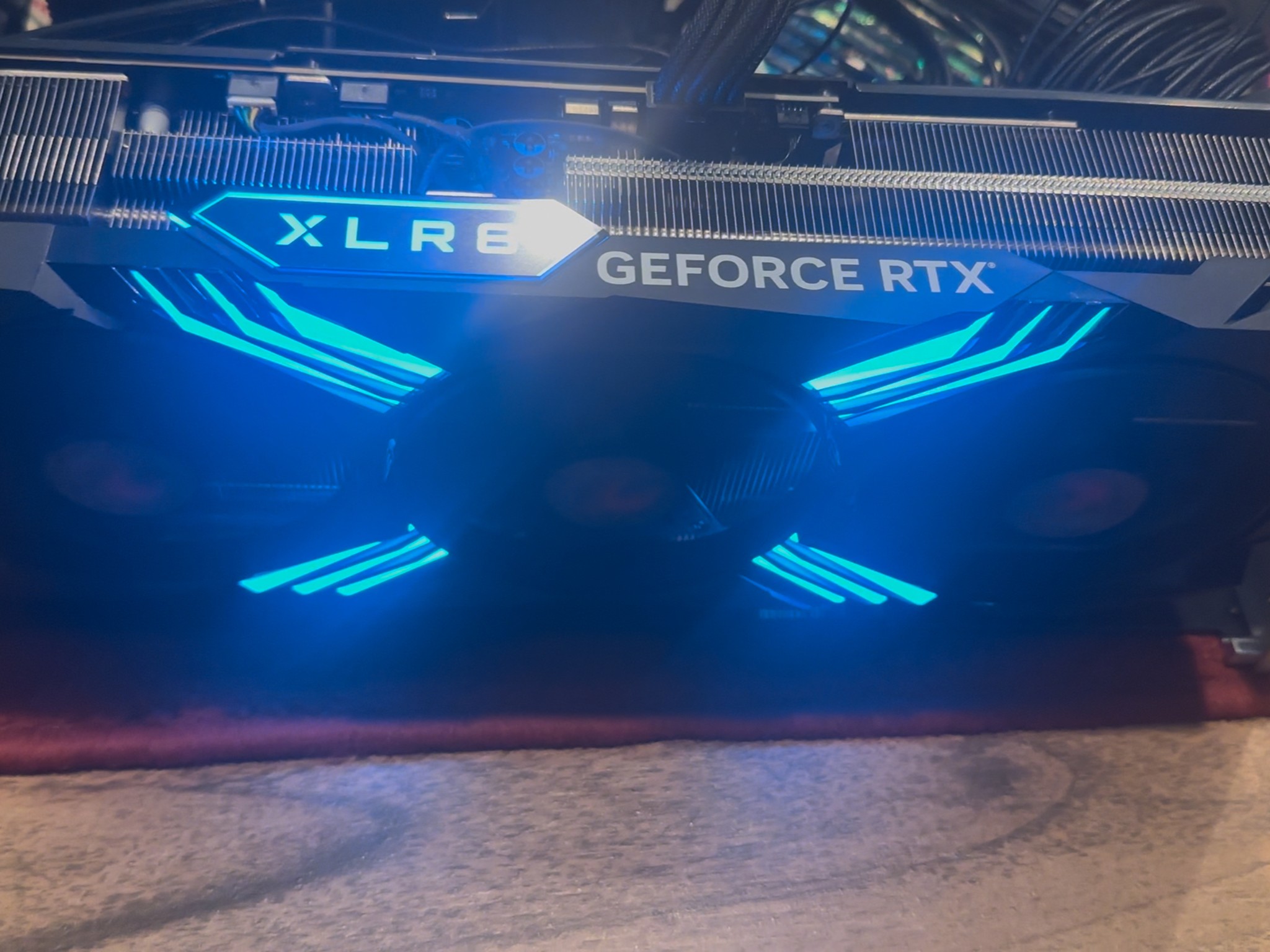 PNY XLR8 Gaming VERTO EPIC-X RGB OC GeForce RTX 4080 SUPER