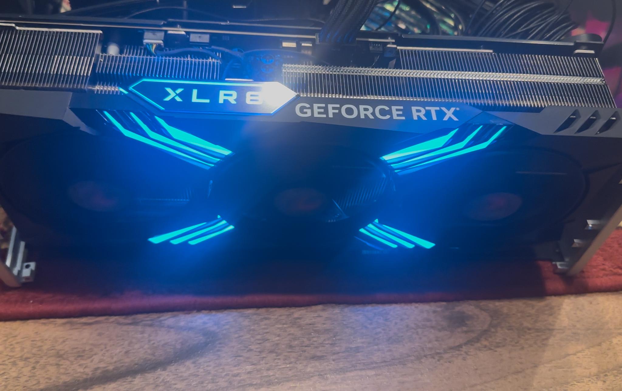 PNY XLR8 Gaming VERTO EPIC-X RGB OC GeForce RTX 4080 SUPER