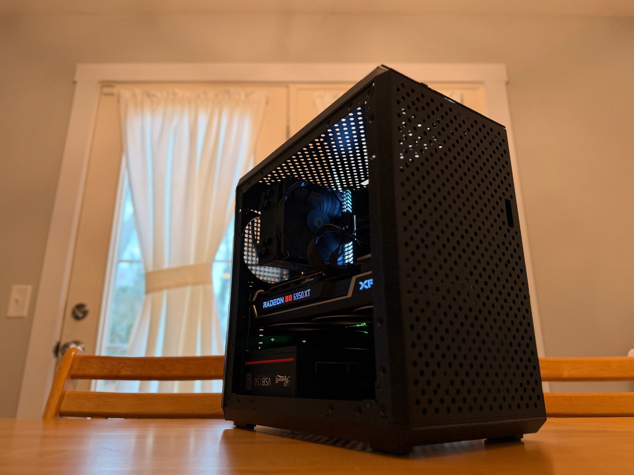 🍂🐊| RX 6950 XT 16gb, Intel i5 13420h, 16gb Ram, 1tb SSD Wifi Equipped Gaming PC