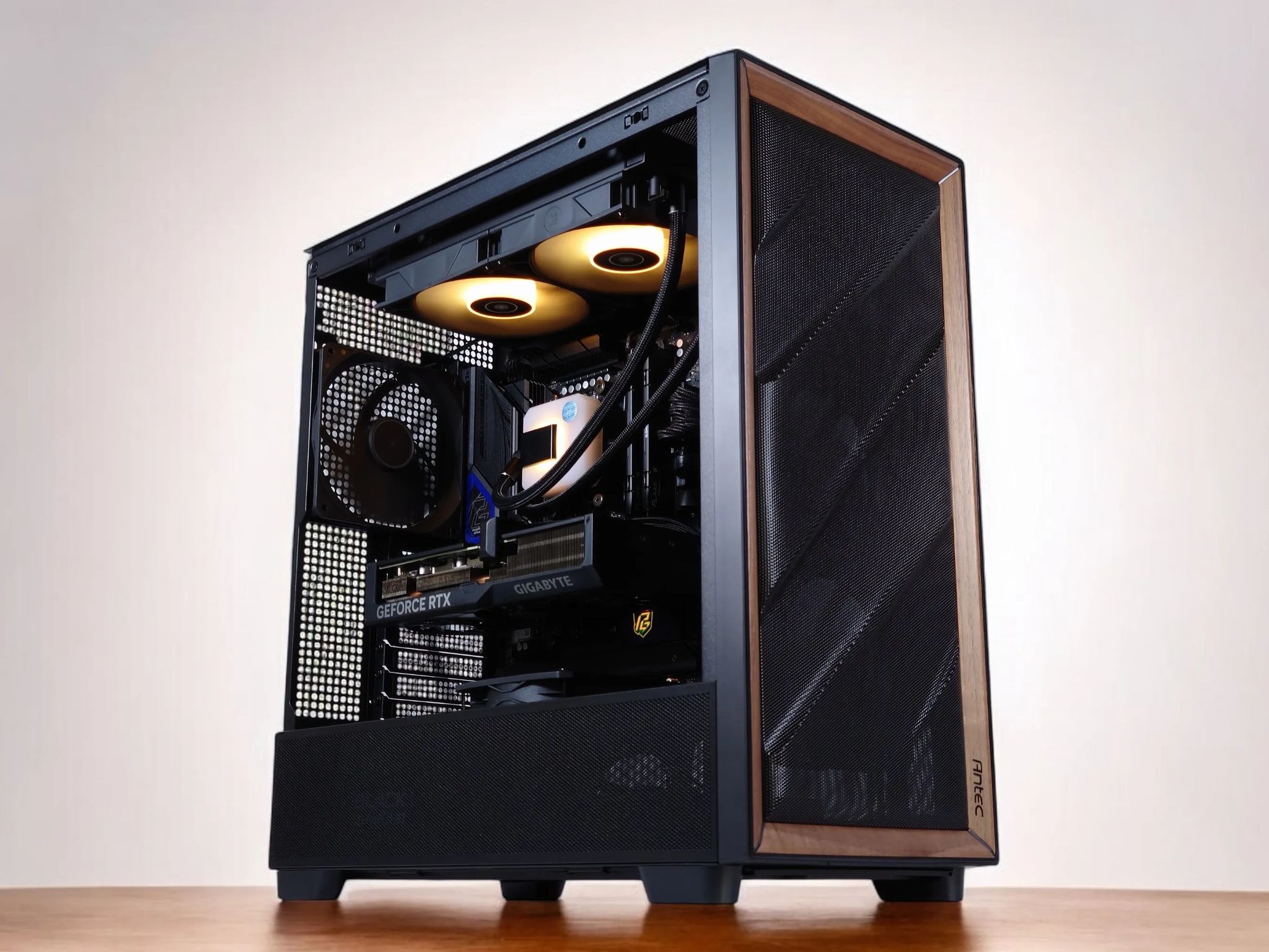 🖤🪵Extreme Gaming PC 🪈 Nvidia RTX 4070 Ti Super 16GB🪈 AMD Ryzen 7 9700X 8-Core 🪈 32GB DDR5 Ram🪈