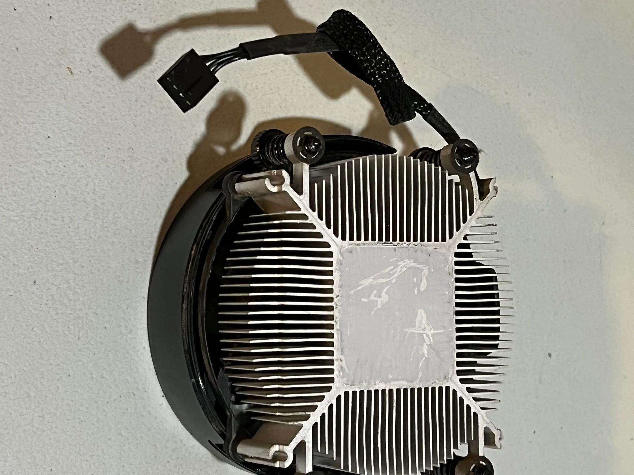 AMD Wraith Stealth Cooler Free Shipping ! !