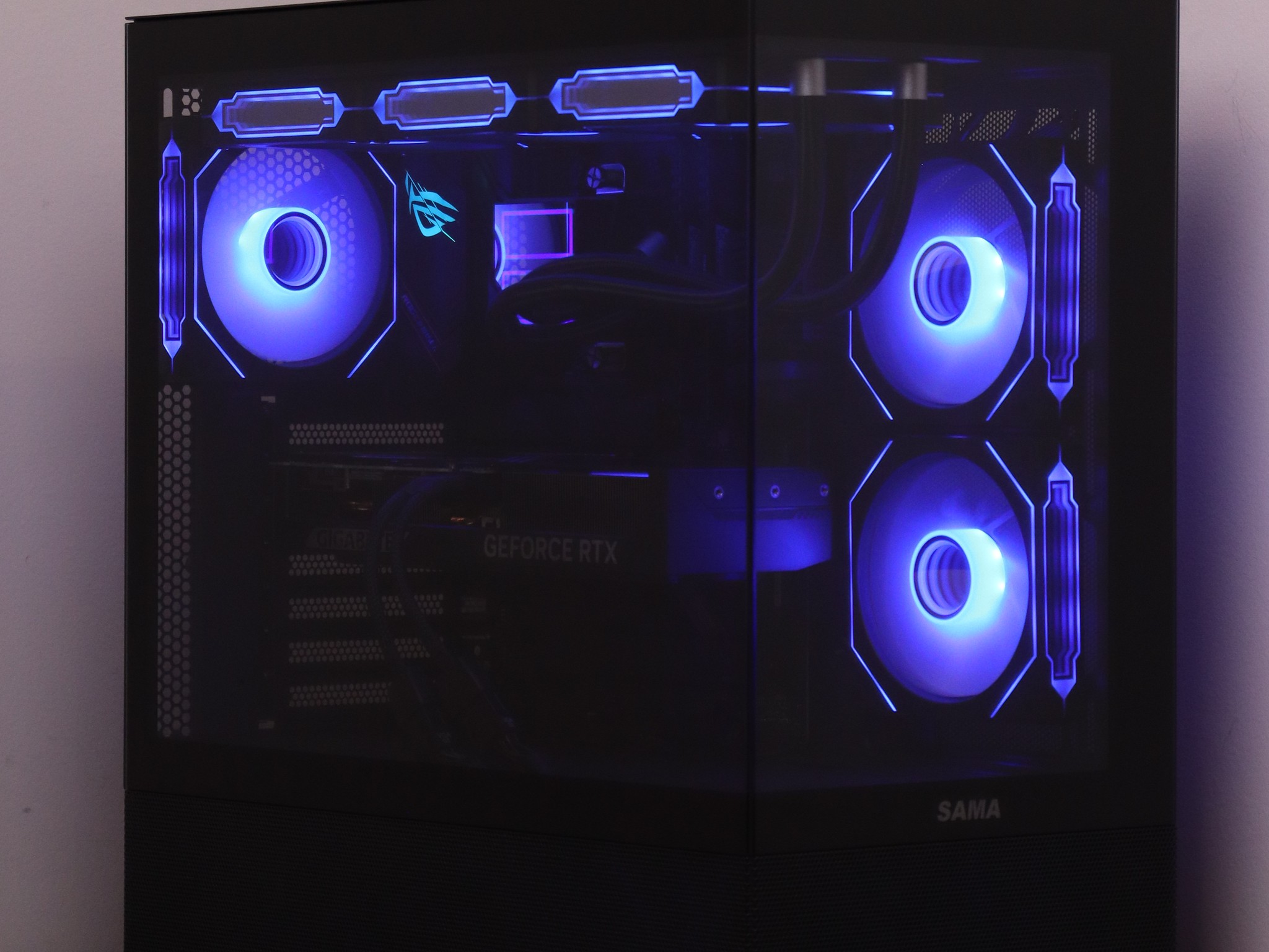 Water Cooled Gaming PC | Ryzen 7 - RTX 5070