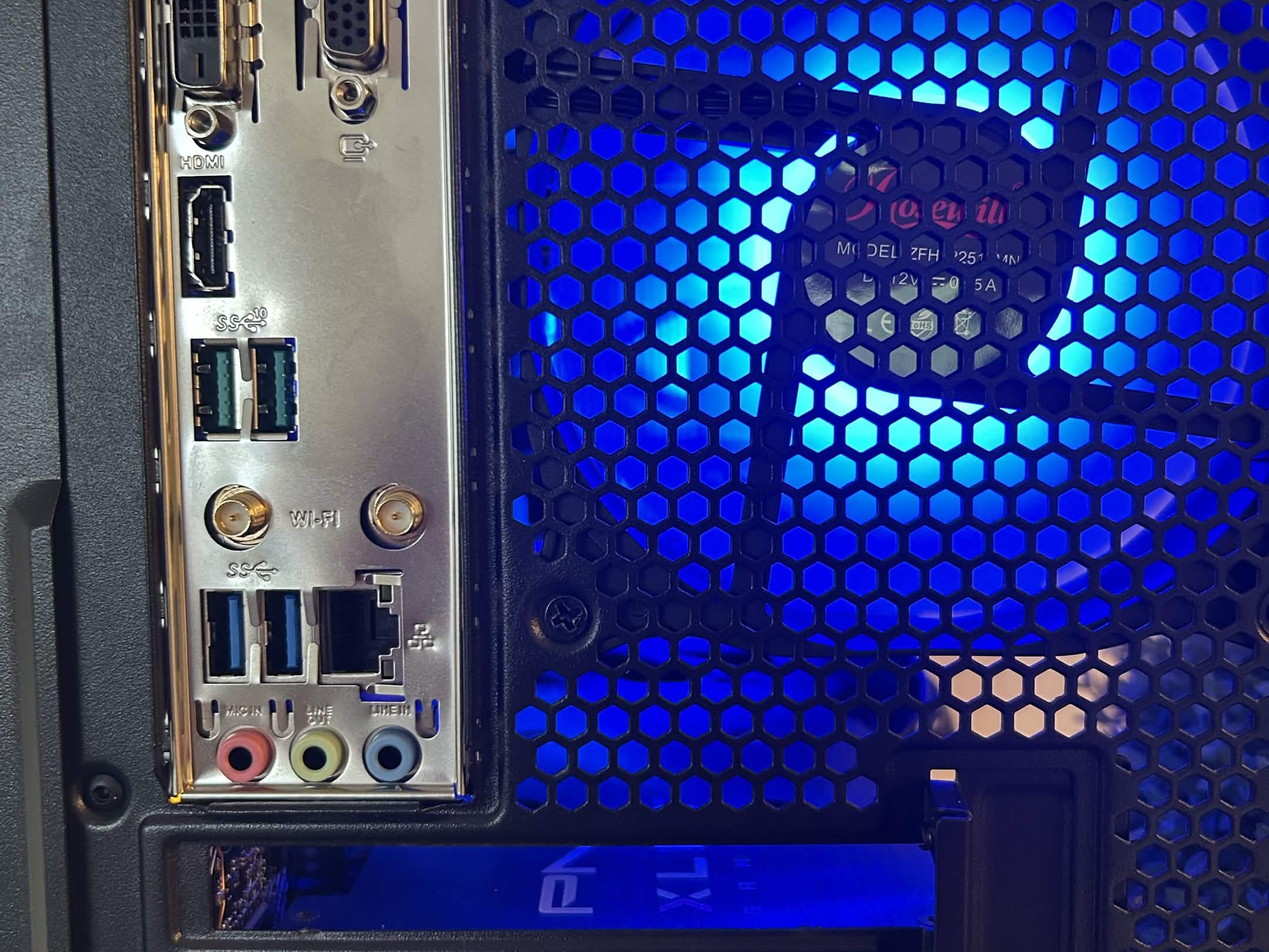 Gaming PC - GeForce RTX 4060 - Ryzen 5 5500 - 16GB RGB RAM - 1TB SSD Storage - WiFi & Bluetooth
