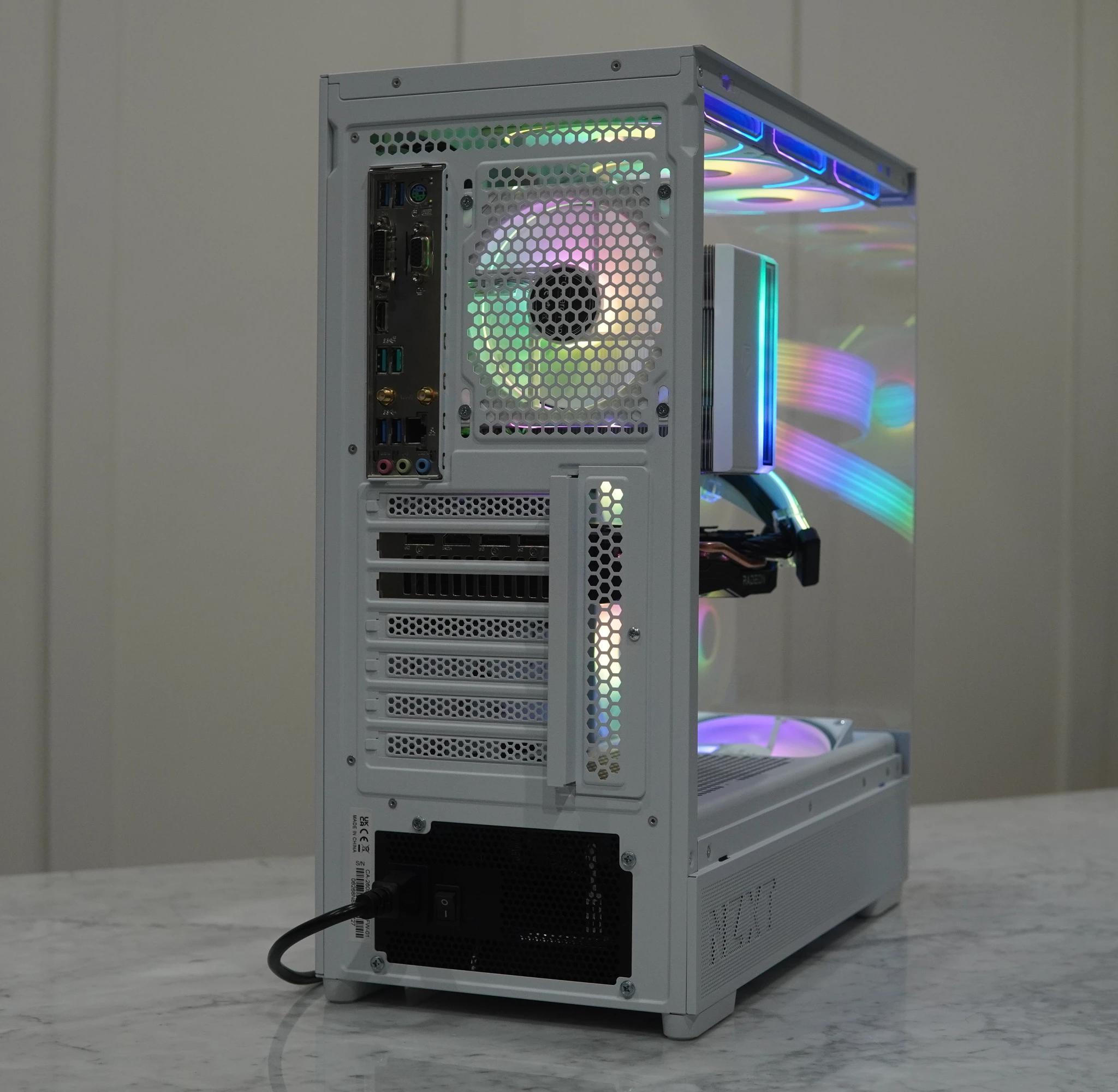 RX 6700 XT, Ryzen 7 3700X White Gaming PC