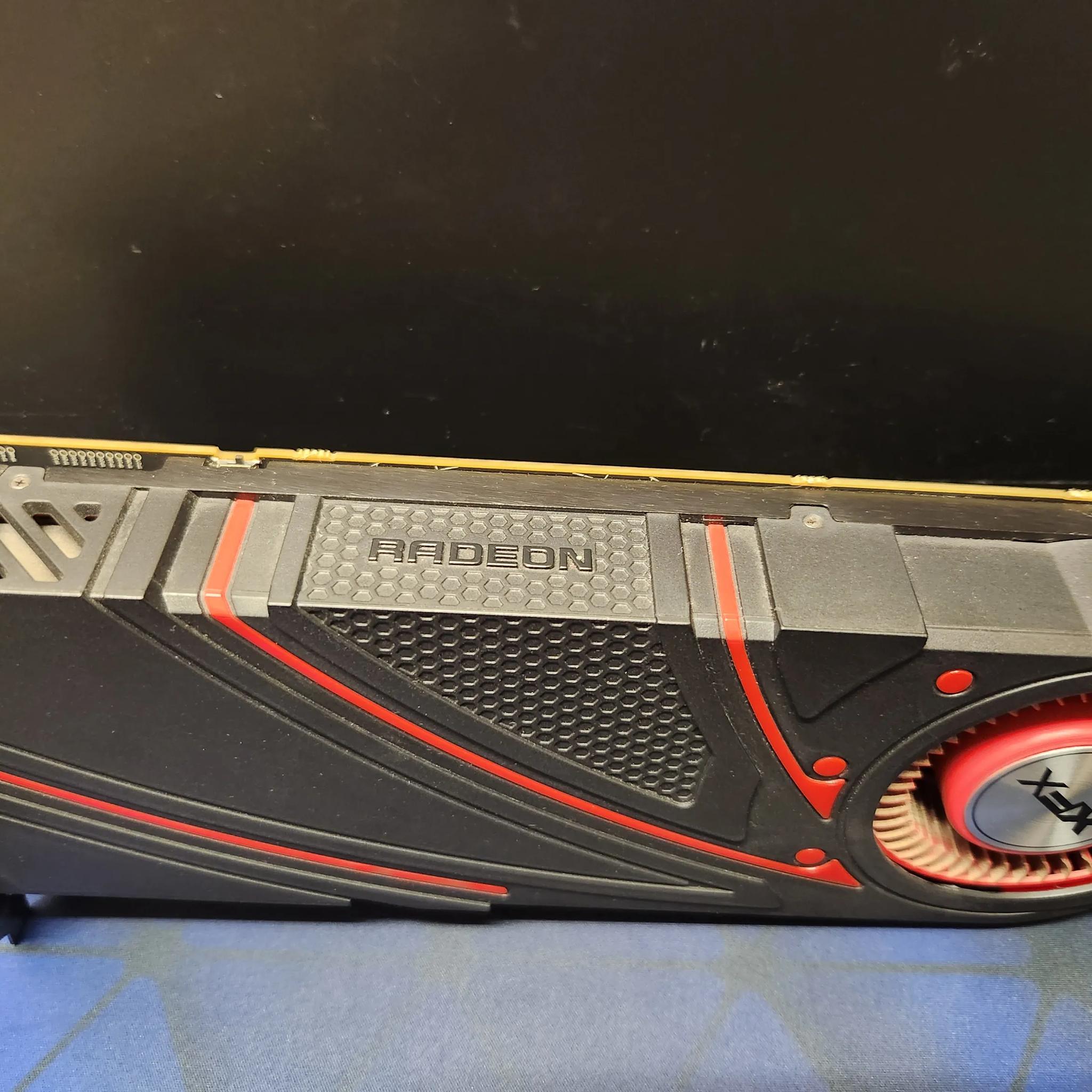XFX AMD Radeon r9 390