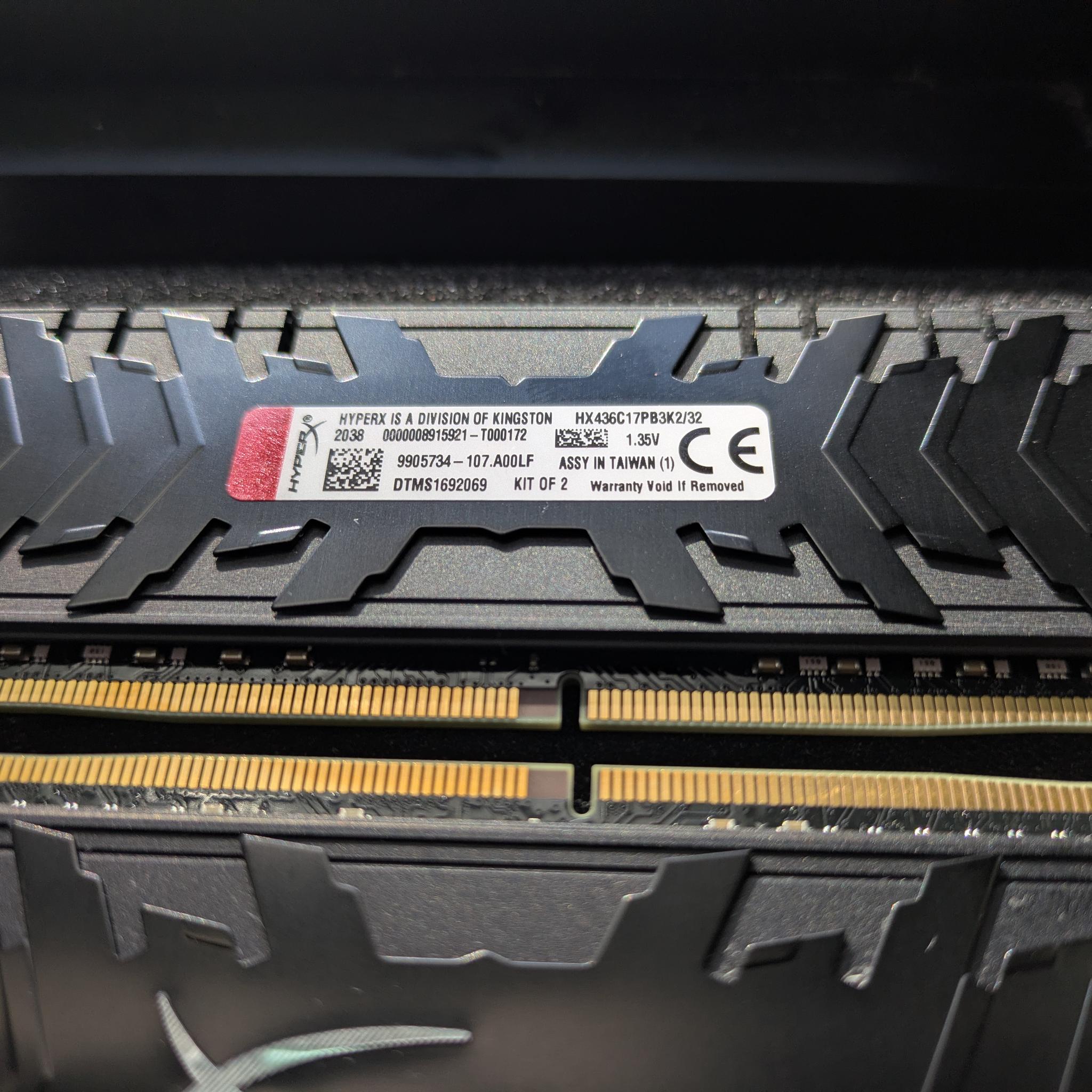 Kingston HyperX Predator 32GB DDR4-3600MHz CL17 288-pin UDIMM (2x16GB)