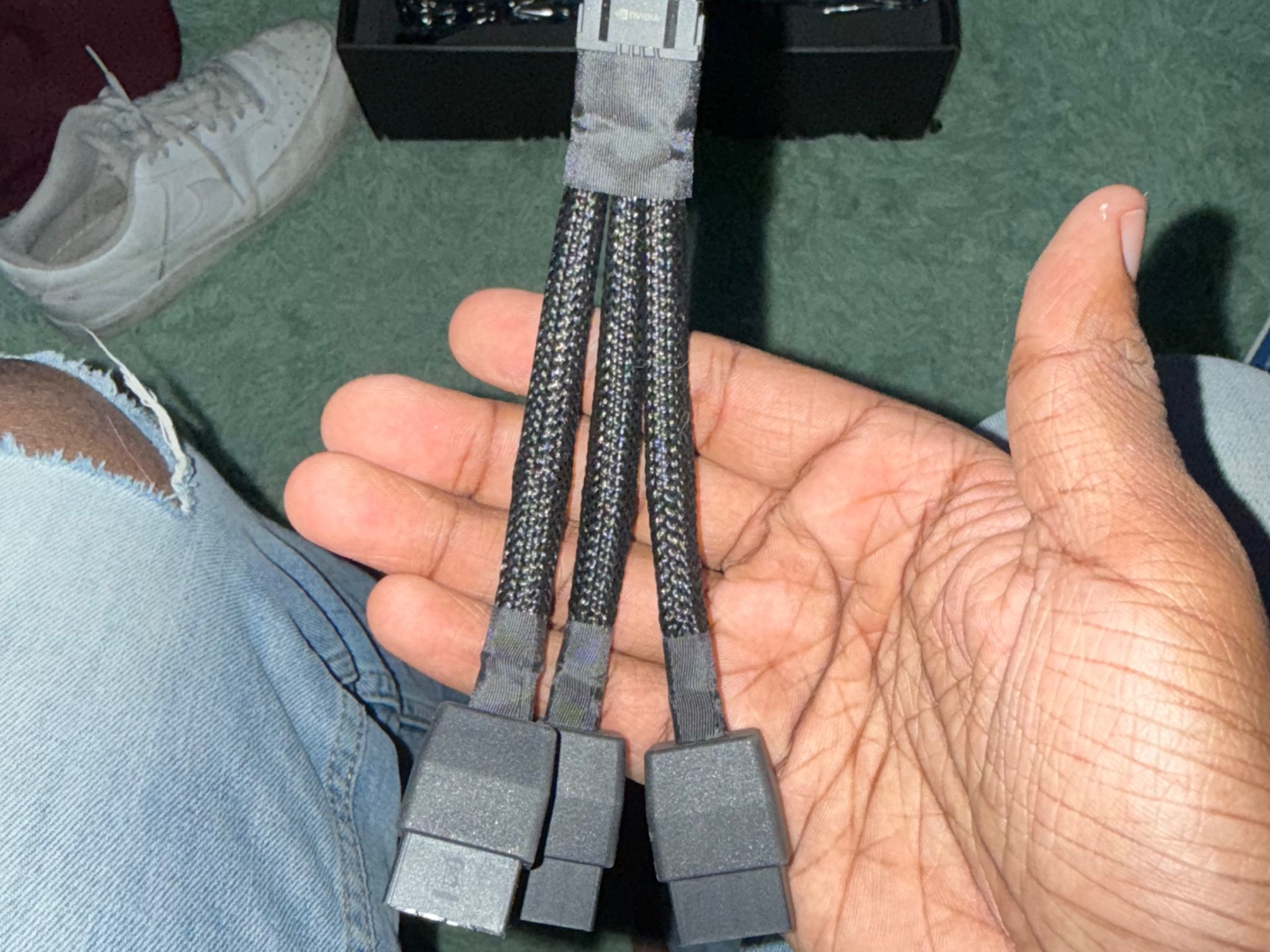 ASUS ROG Astral GeForce RTX 5080 - Like New, Powerful Performance, Unlocked