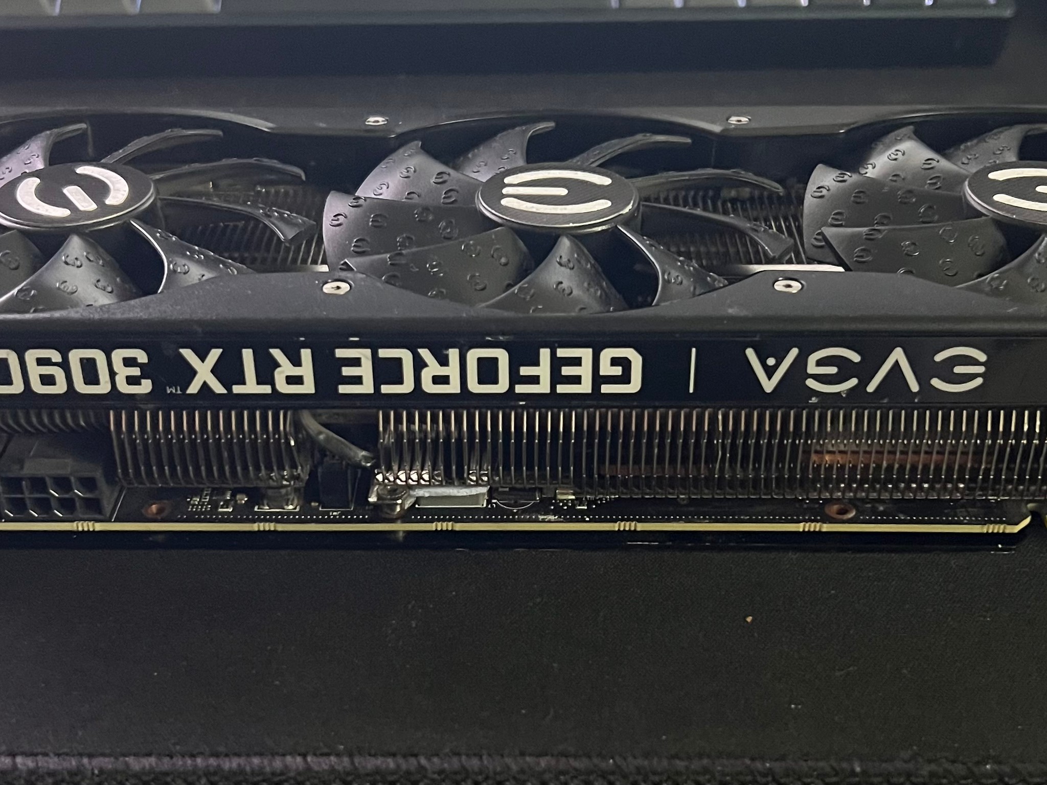 EVGA GeForce RTX 3090 XC3 ULTRA Gaming 24GB GDDR6X