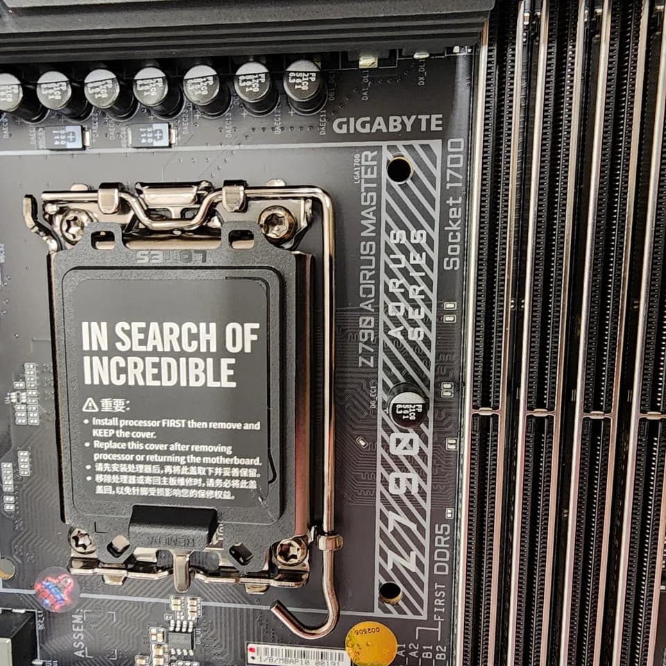 GIGABYTE Z790 AORUS MASTER - Image 2