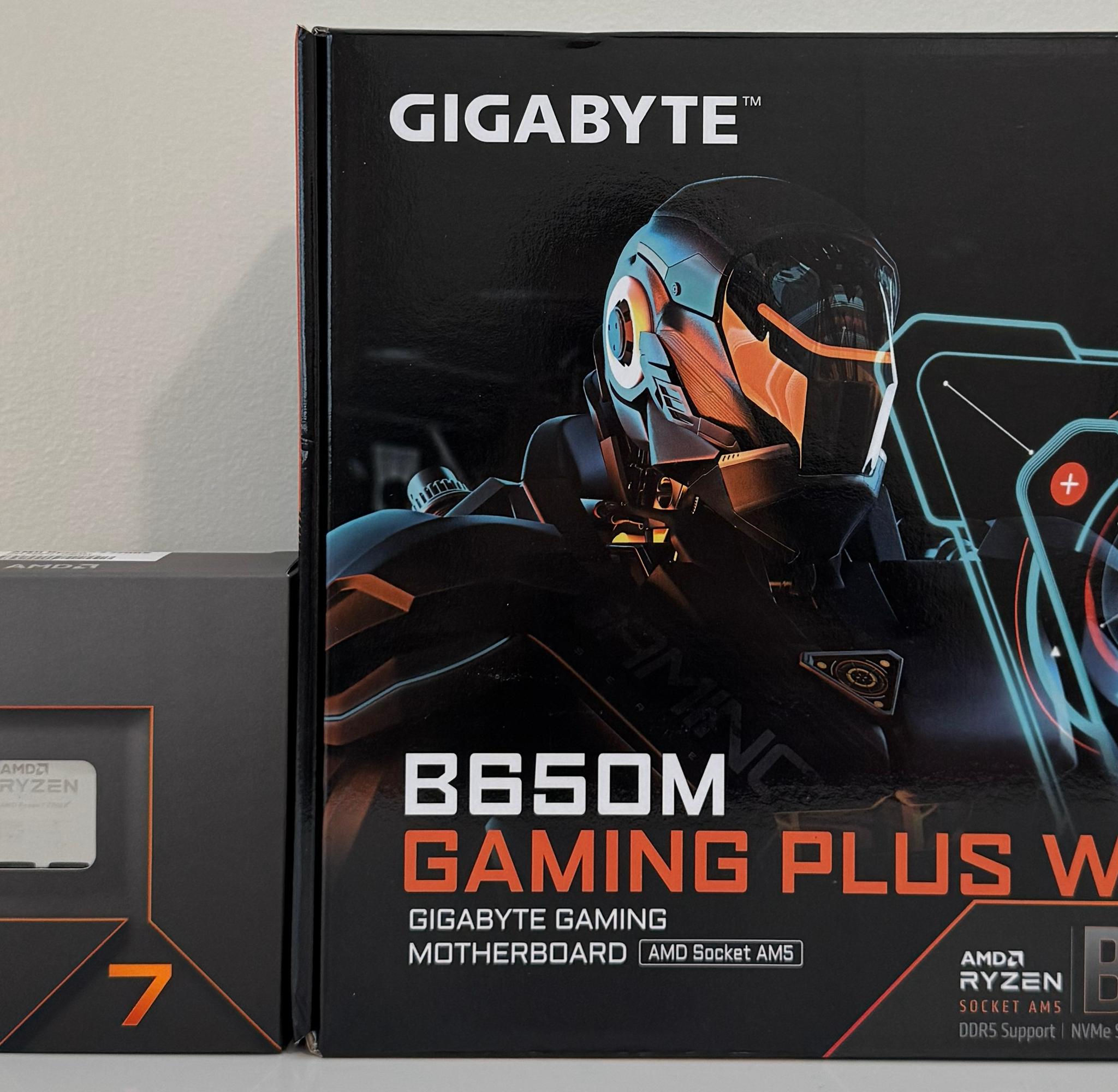 AMD Ryzen 7 7700X CPU + GIGABYTE B650M GAMING PLUS WIFI Socket AM5 B650 Micro-ATX Motherboard combo