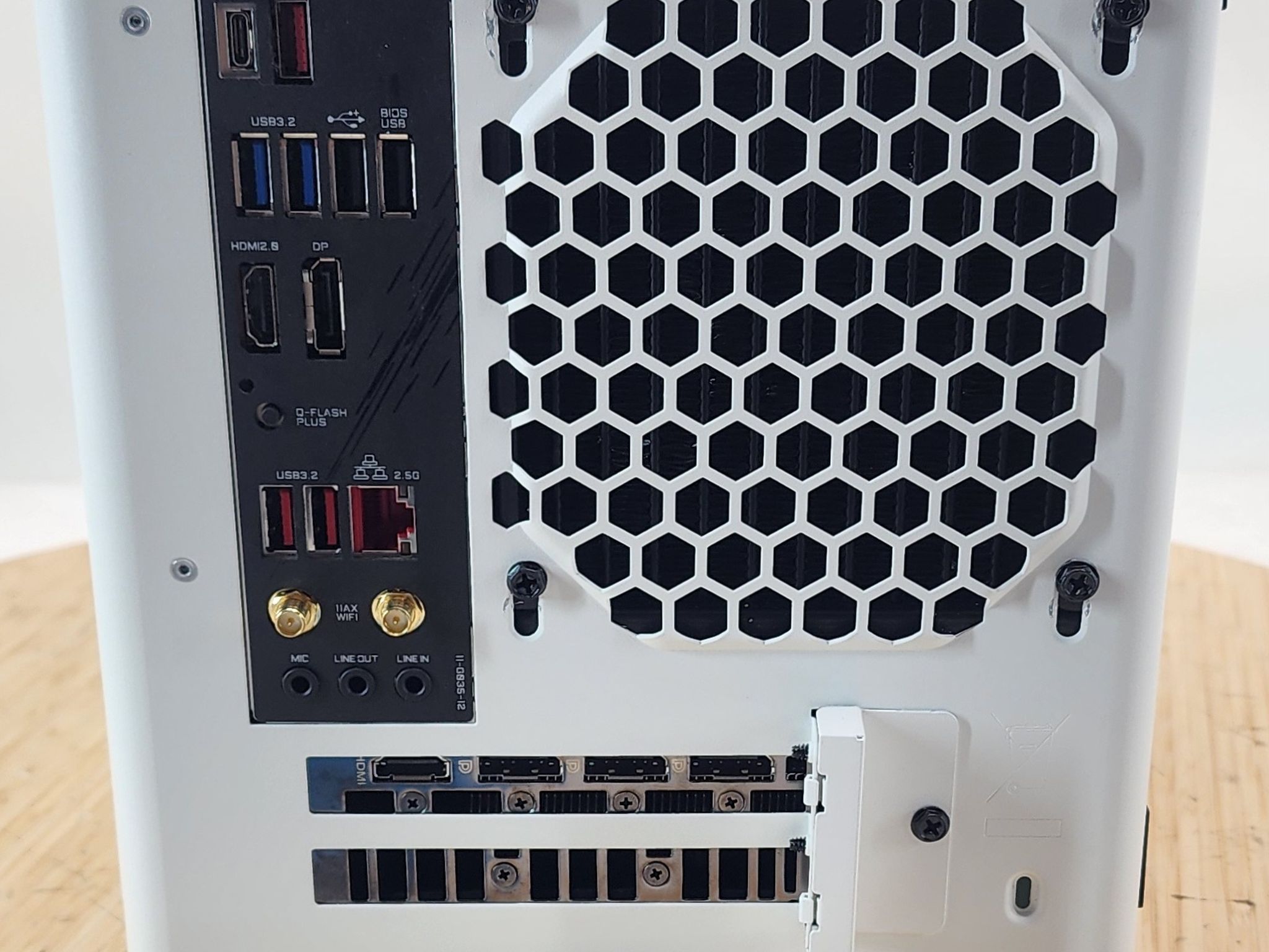 Gaming PC i7-11700F 16GB RAM 1TB SSD RTX 3070 8GB Windows 11 Computer
