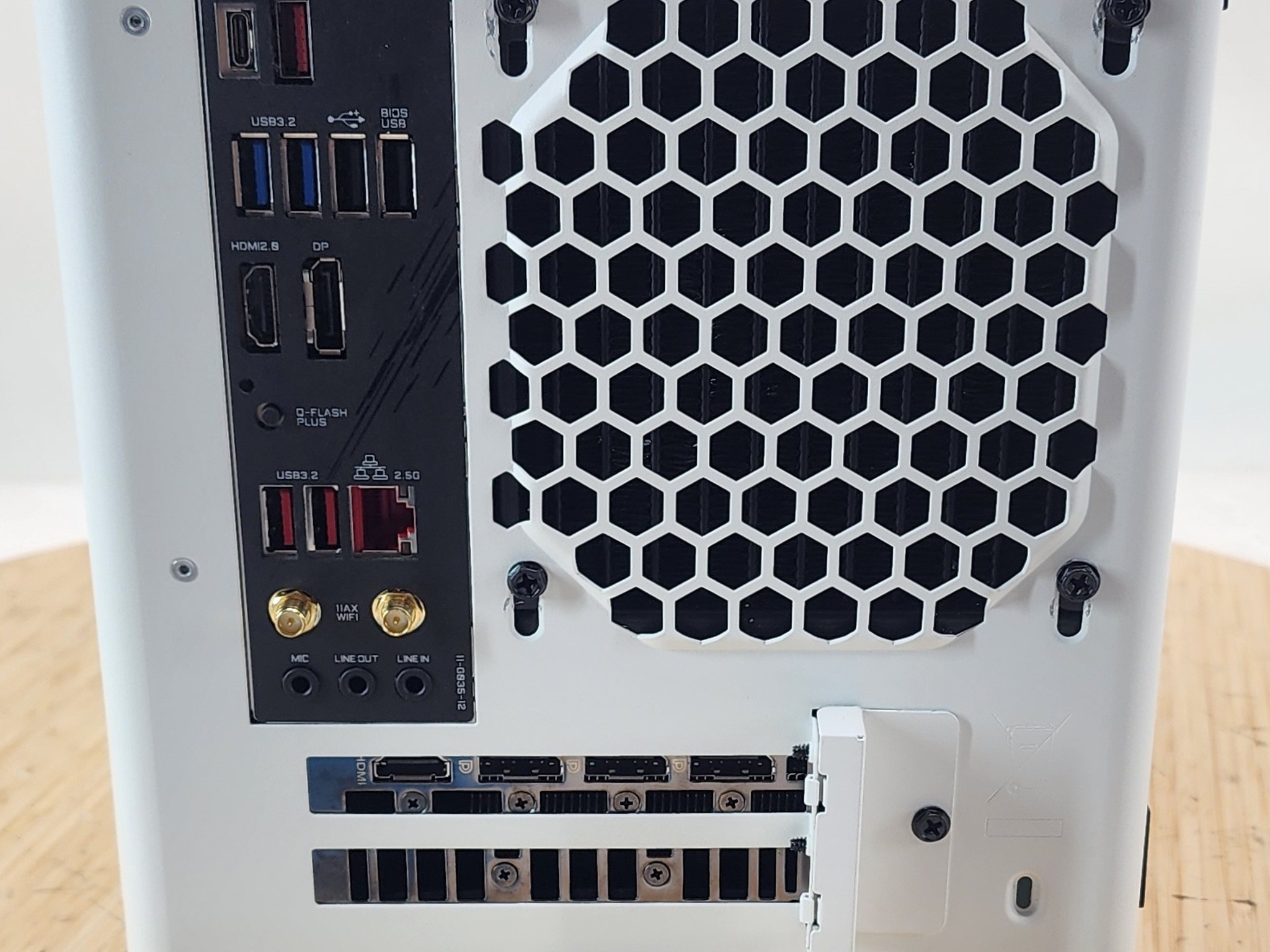 Gaming PC i7-11700F 16GB RAM 1TB SSD RTX 3070 8GB Windows 11 Computer