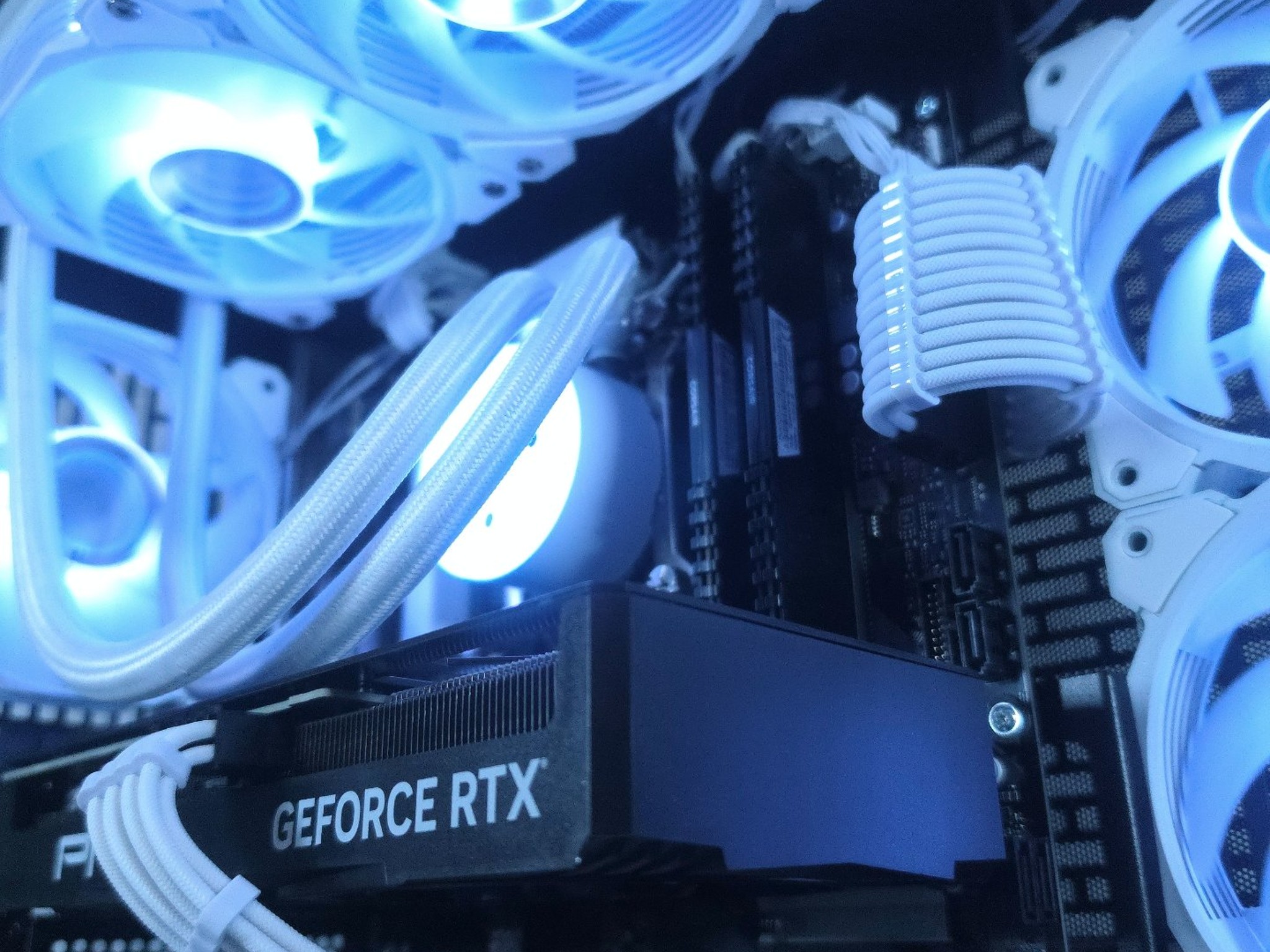 🤍RTX 4070 | Core i5 14400F | 1440p Gaming Computer