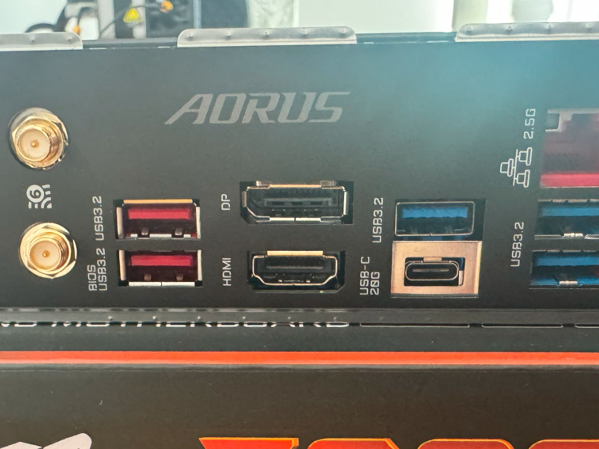 Gigabyte Z690 Aorus Elite AX