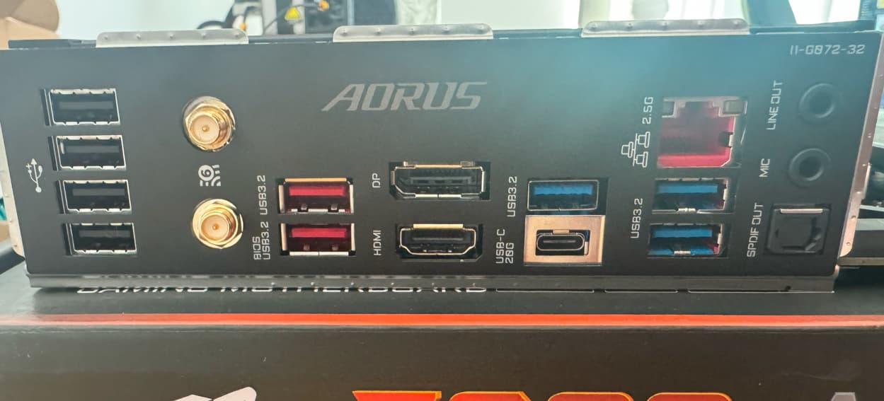 Gigabyte Z690 Aorus Elite AX