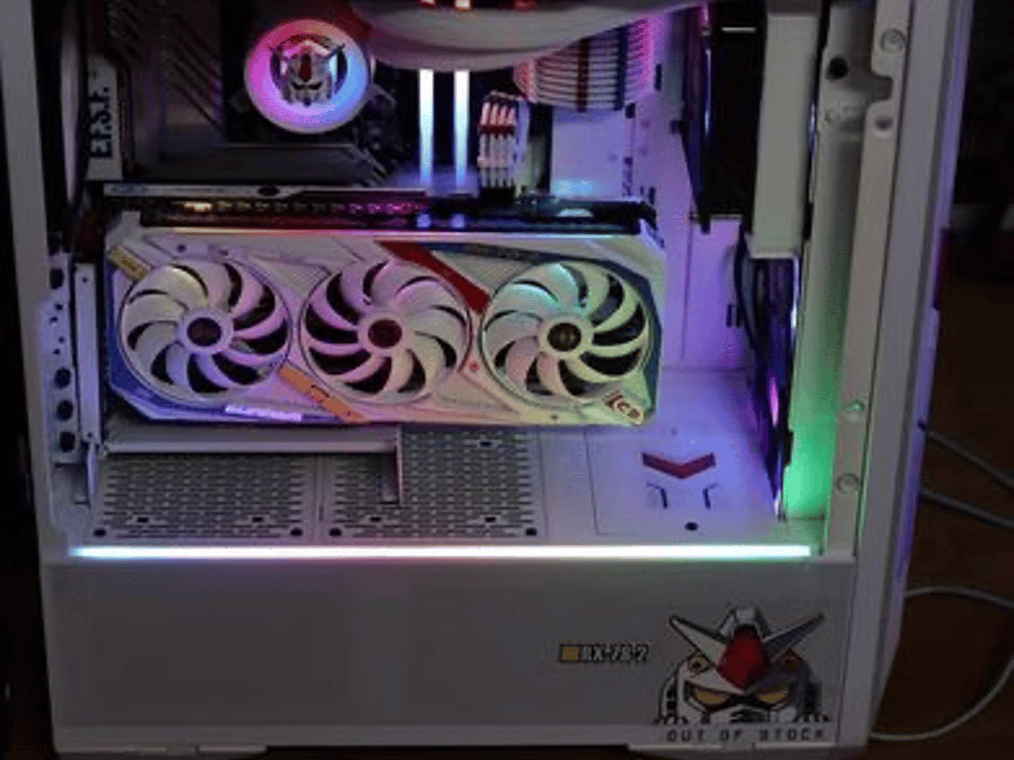 Onsale Custom Gaming PC Gundam RX 78-2 SD edition!