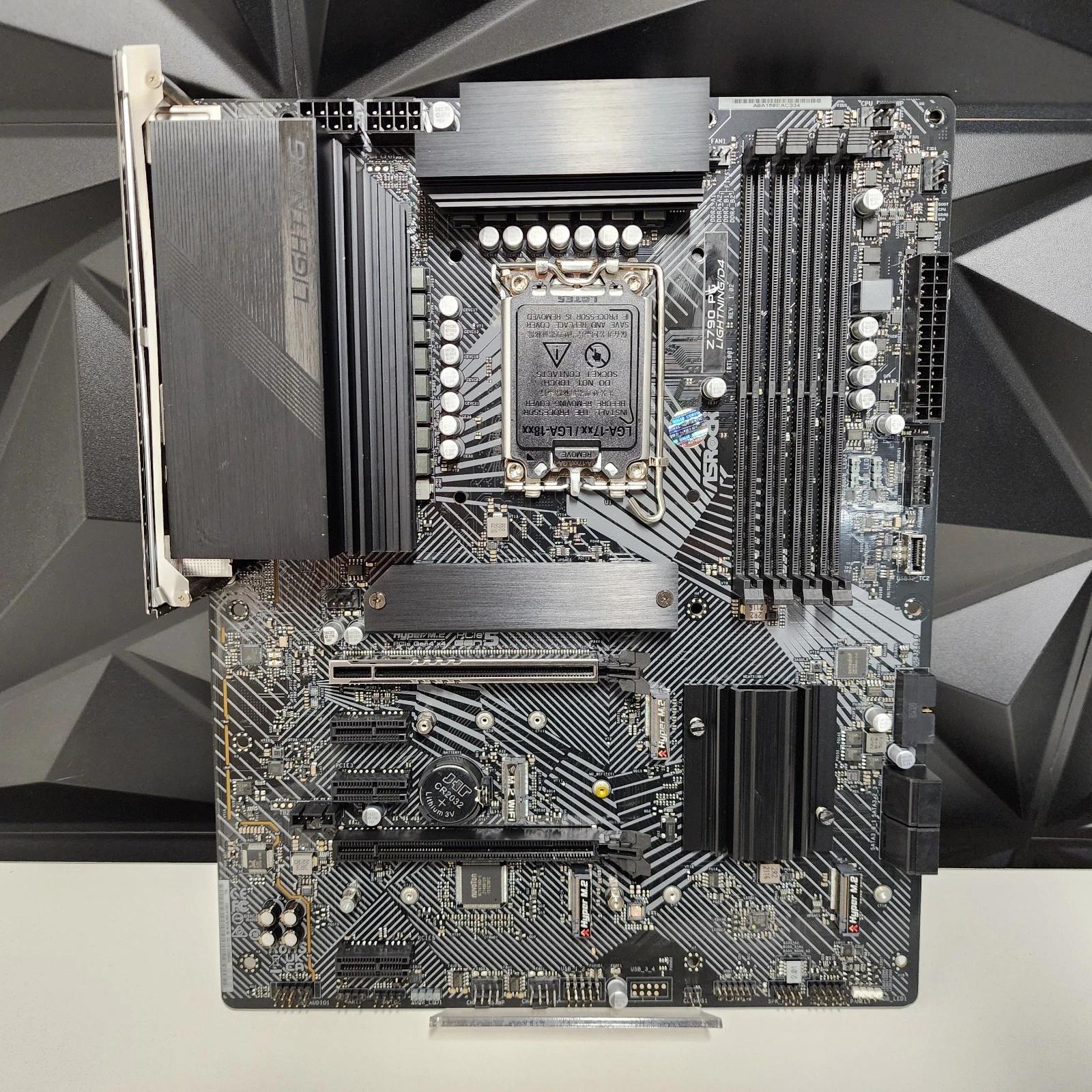 UPDATED BIOS ASRock Z790 PG Lightning/D4 LGA1700 DDR4 ATX Motherboard