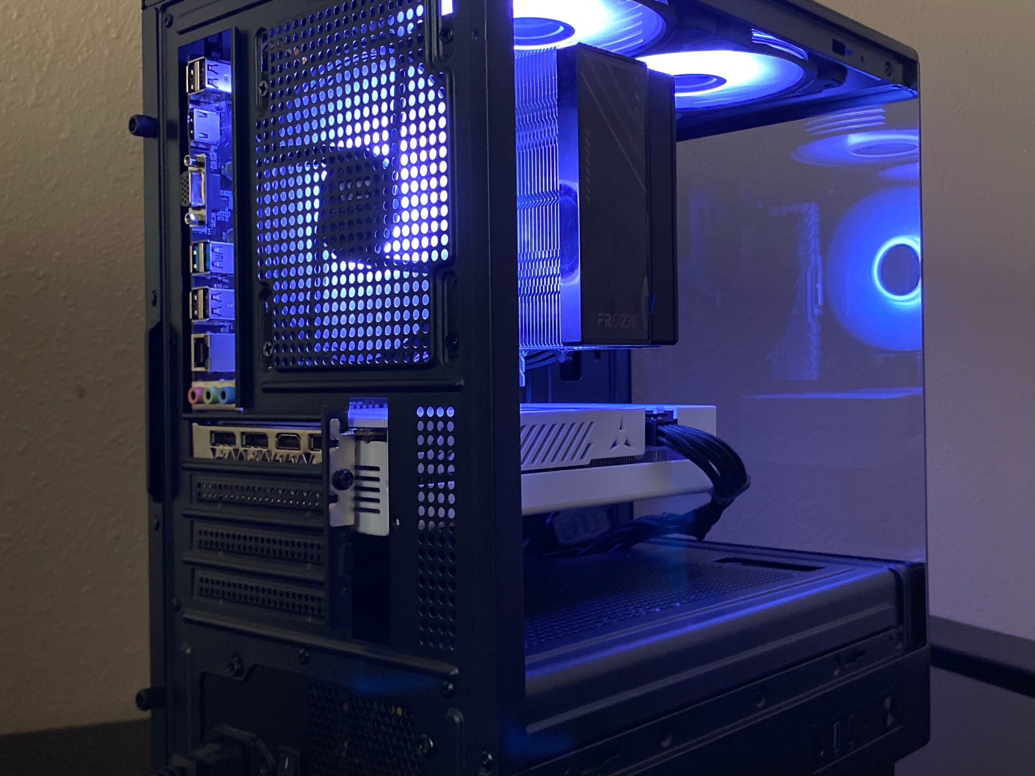 BUDGET GAMING PC| RX 6600M|RYZEN 5 3500|