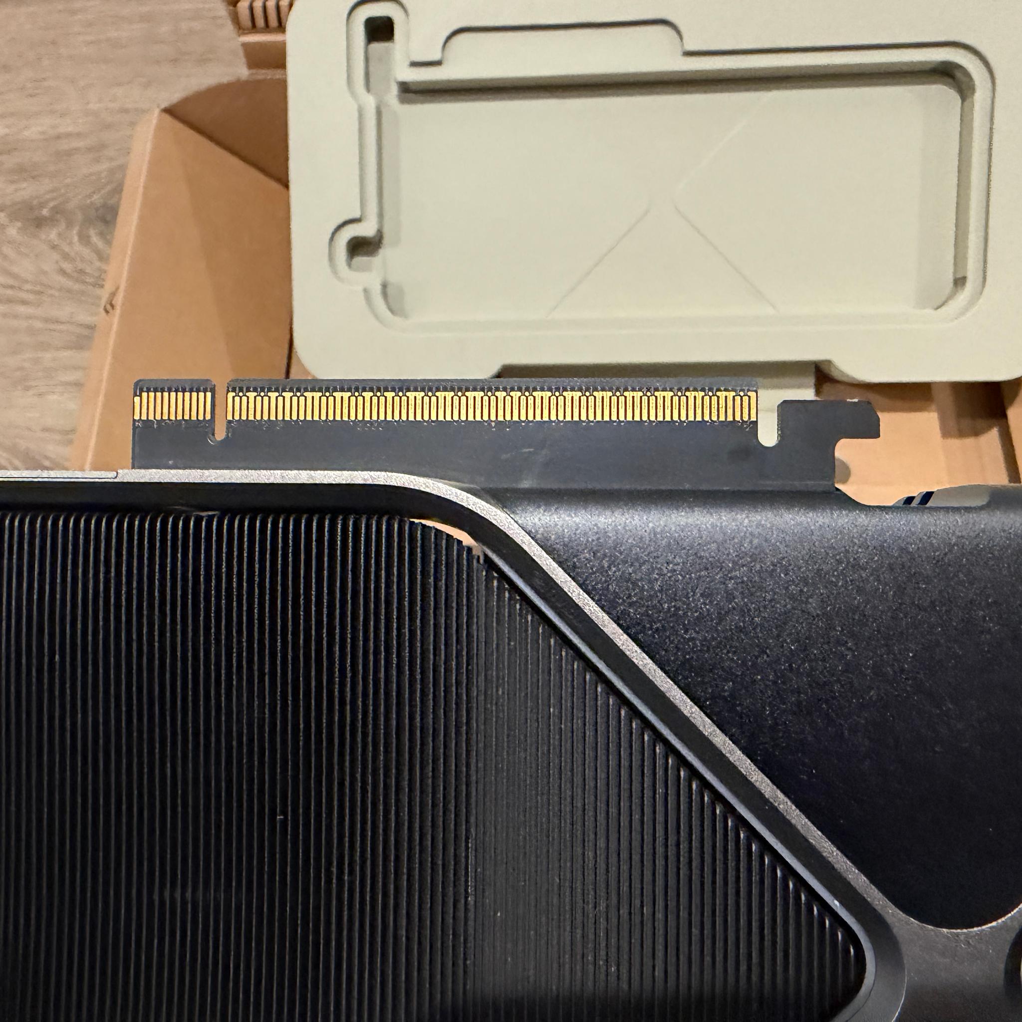 NVIDIA GeForce RTX 5080 Founders Edition