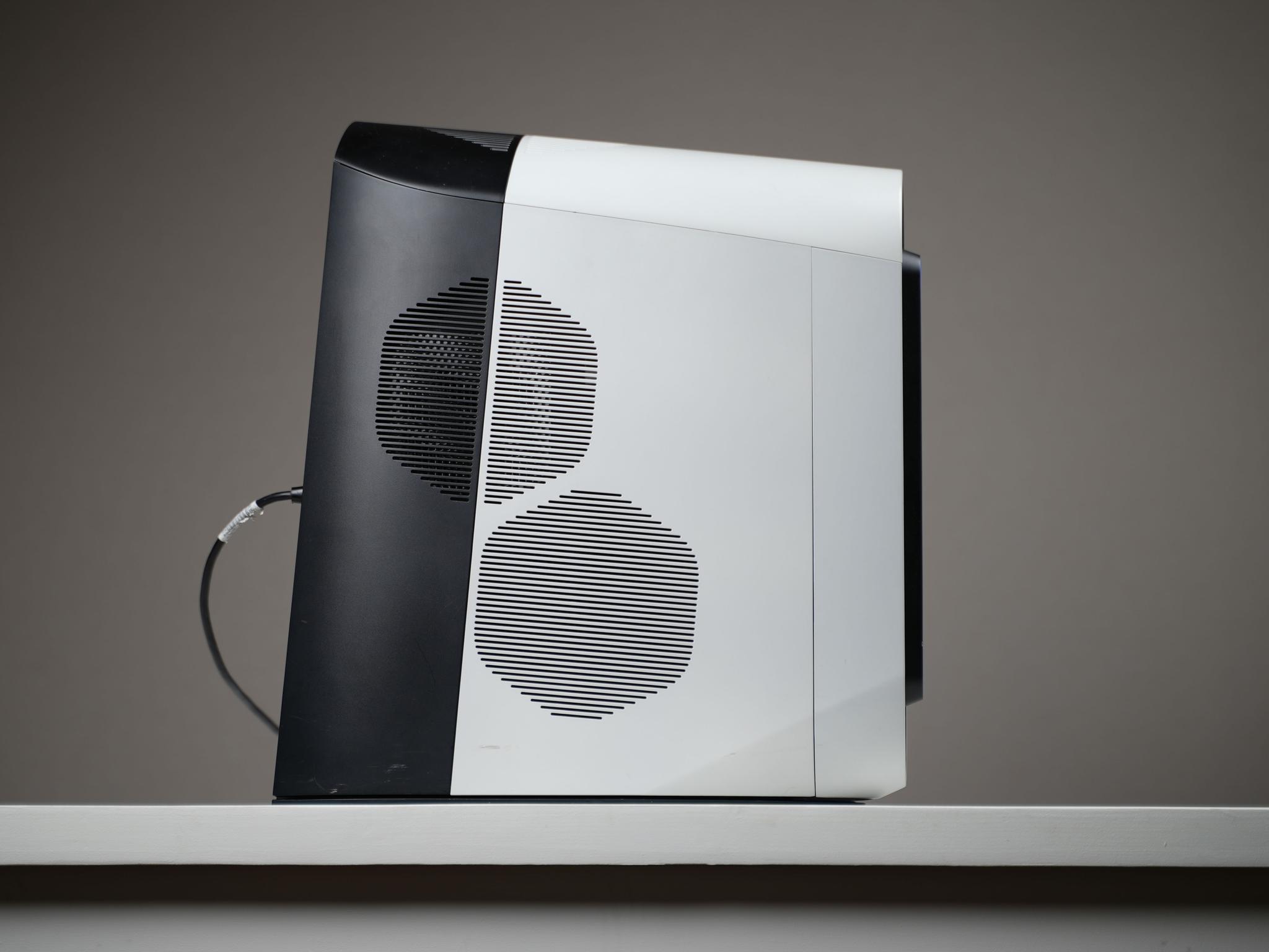 “AURAFORM 4” RX 5700 Ryzen 7 3700X 16GB 2TB Windows 11 PRO Gaming PC Powerhouse