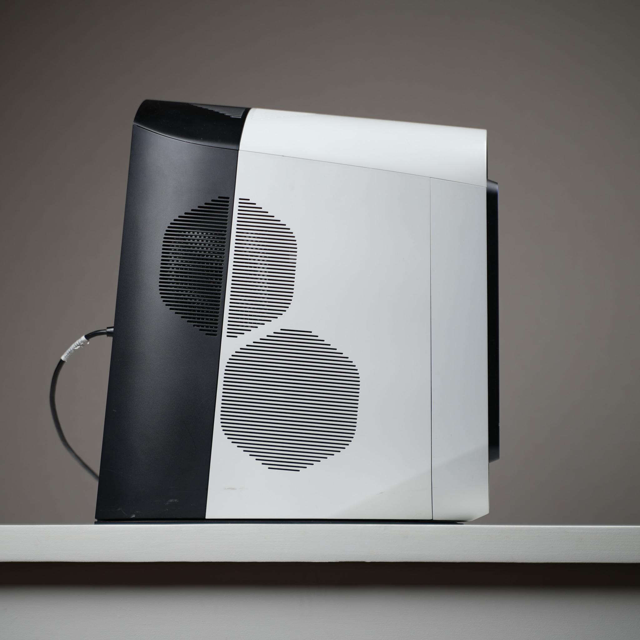 “AURAFORM 4” RX 5700 Ryzen 7 3700X 16GB 2TB Windows 11 PRO Gaming PC Powerhouse