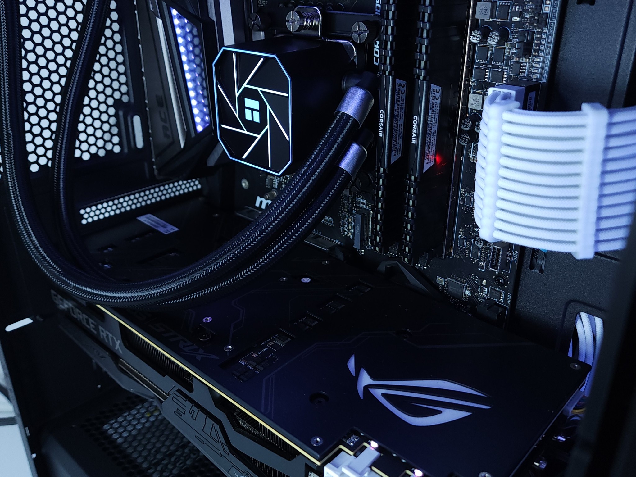 🤍RTX 2080Ti●Core i9 9900K●1440p Gaming Computer