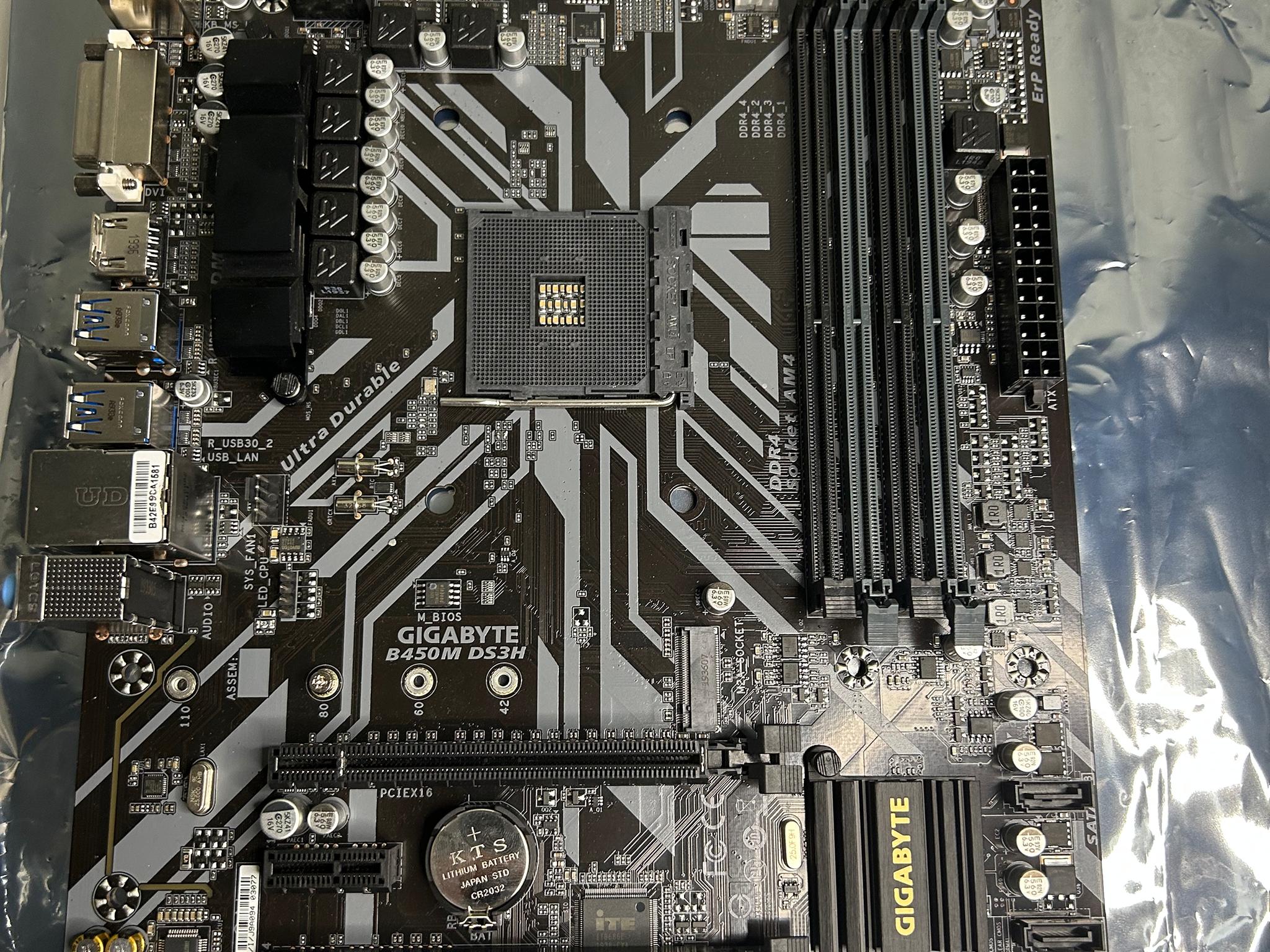 [READ] Gigabyte B450M DS3H Motherboard (AMD Ryzen AM4/Micro ATX)