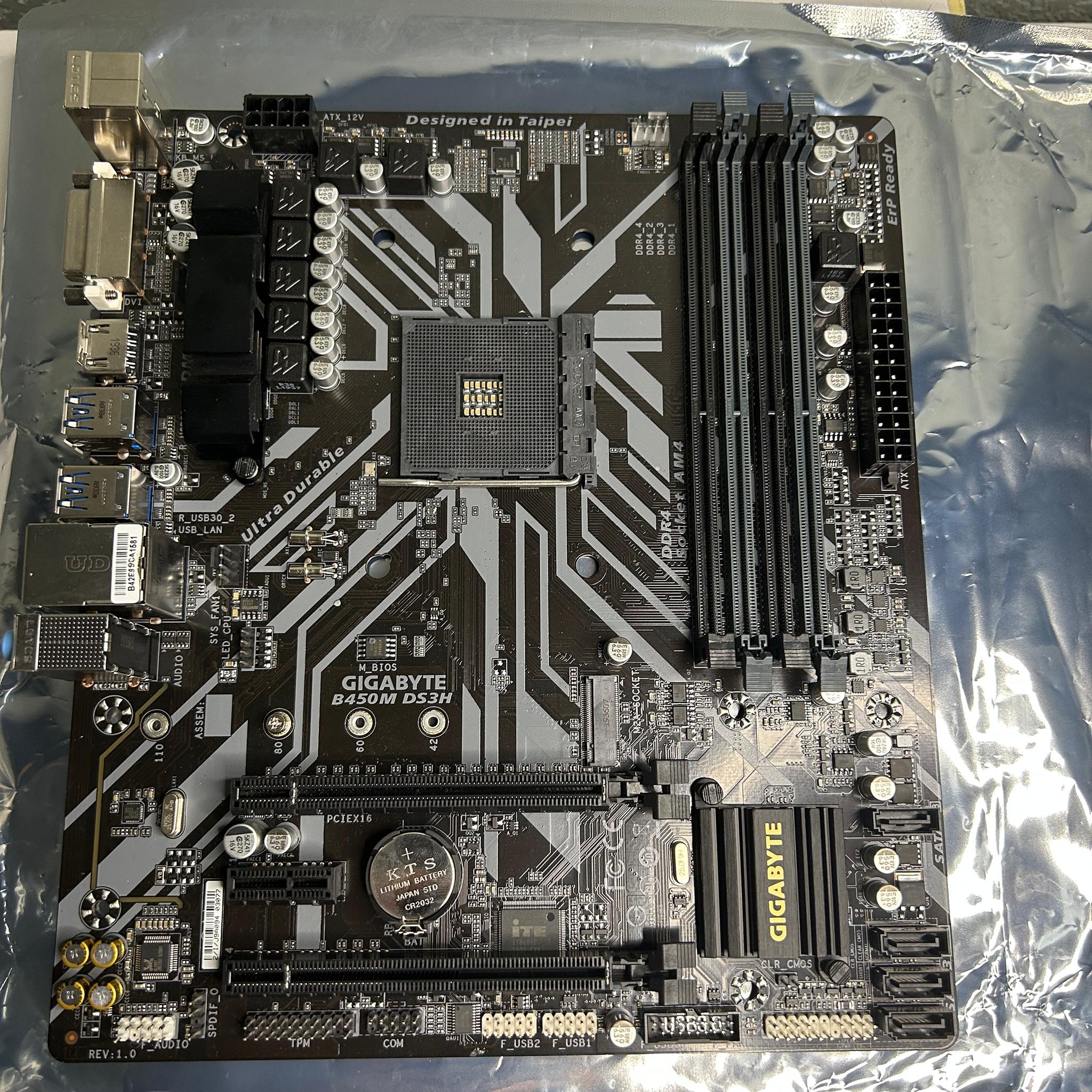 [READ] Gigabyte B450M DS3H Motherboard (AMD Ryzen AM4/Micro ATX)