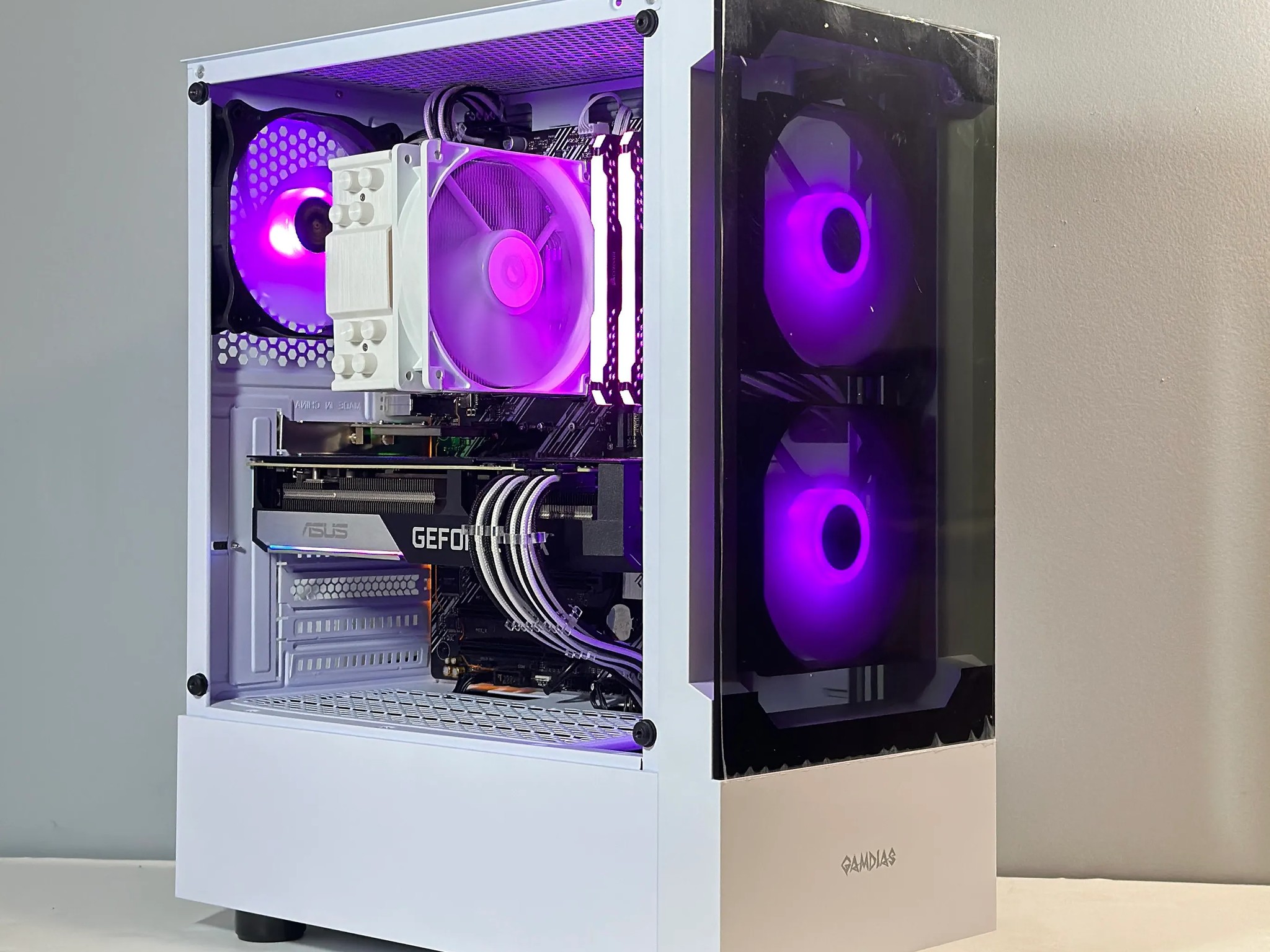RTX 3070 | Intel i5 10600KF | 32GB RAM | 1TB SSD | Gaming/Streaming PC WIFI WIN10