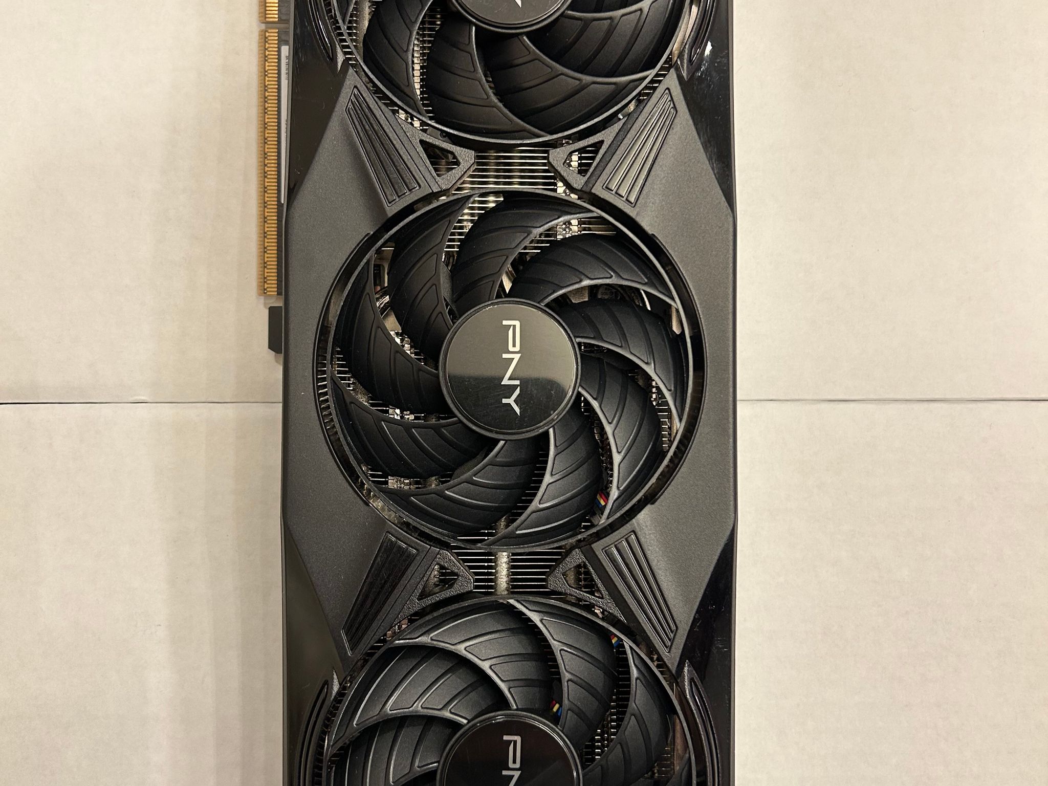 PNY GeForce RTX 5070 Overclocked Triple Fan