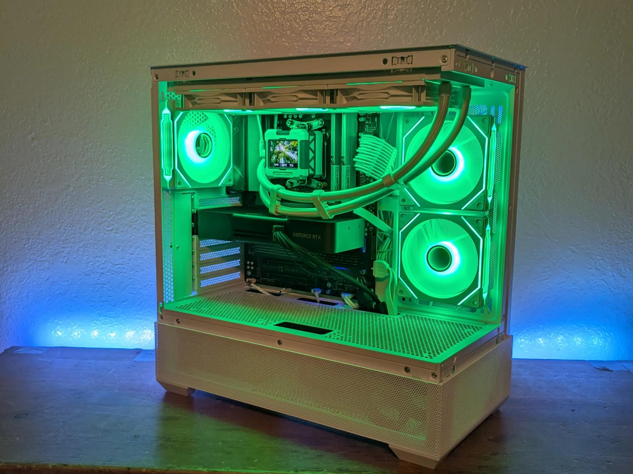 RTX 5070, Ryzen 5 7600, 32 GB DDR5 6000, 1 TB NVME SSD