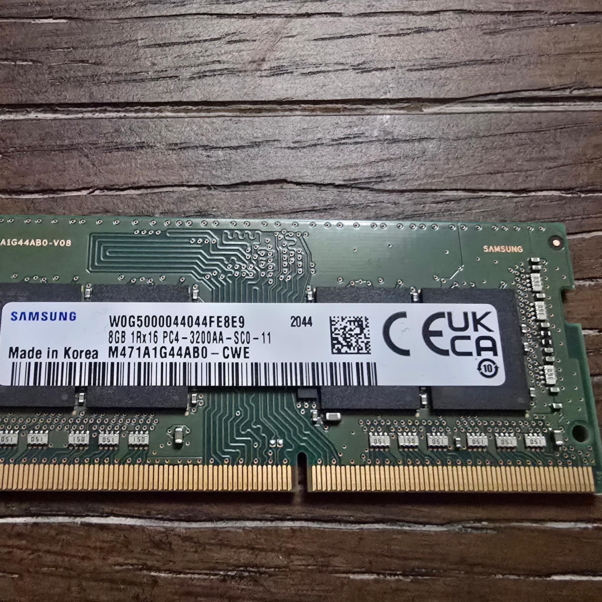 Samsung 8GB DDR4 3200MHz PC4-25600 SODIMM Laptop RAM - M471A1G44AB0-CWE