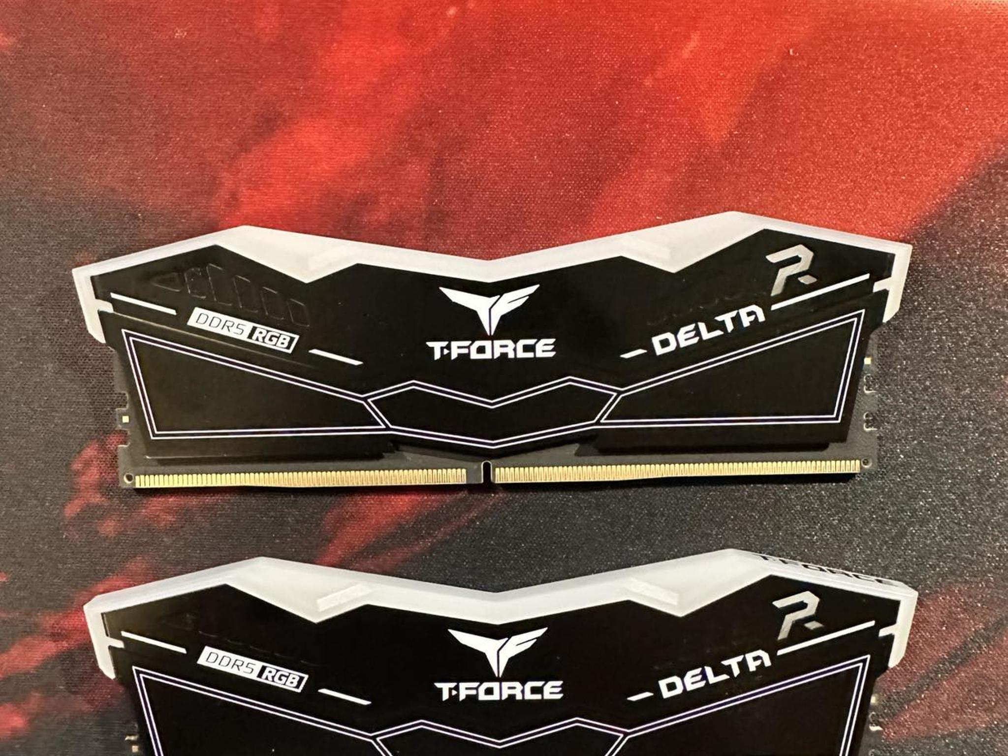 T-Force Delta RGB 32GB (2x16GB) DDR5 CL30/6000