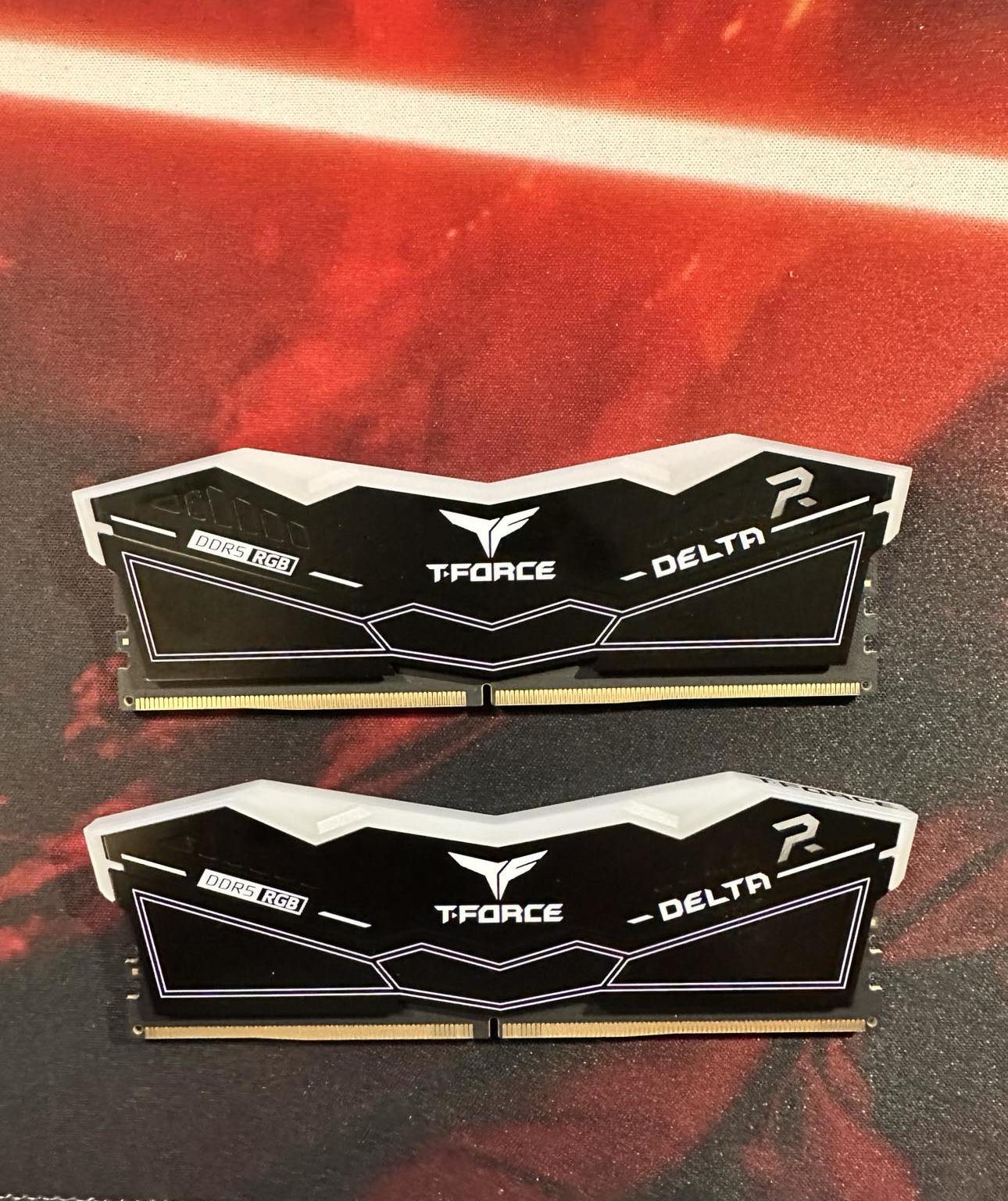 T-Force Delta RGB 32GB (2x16GB) DDR5 CL30/6000