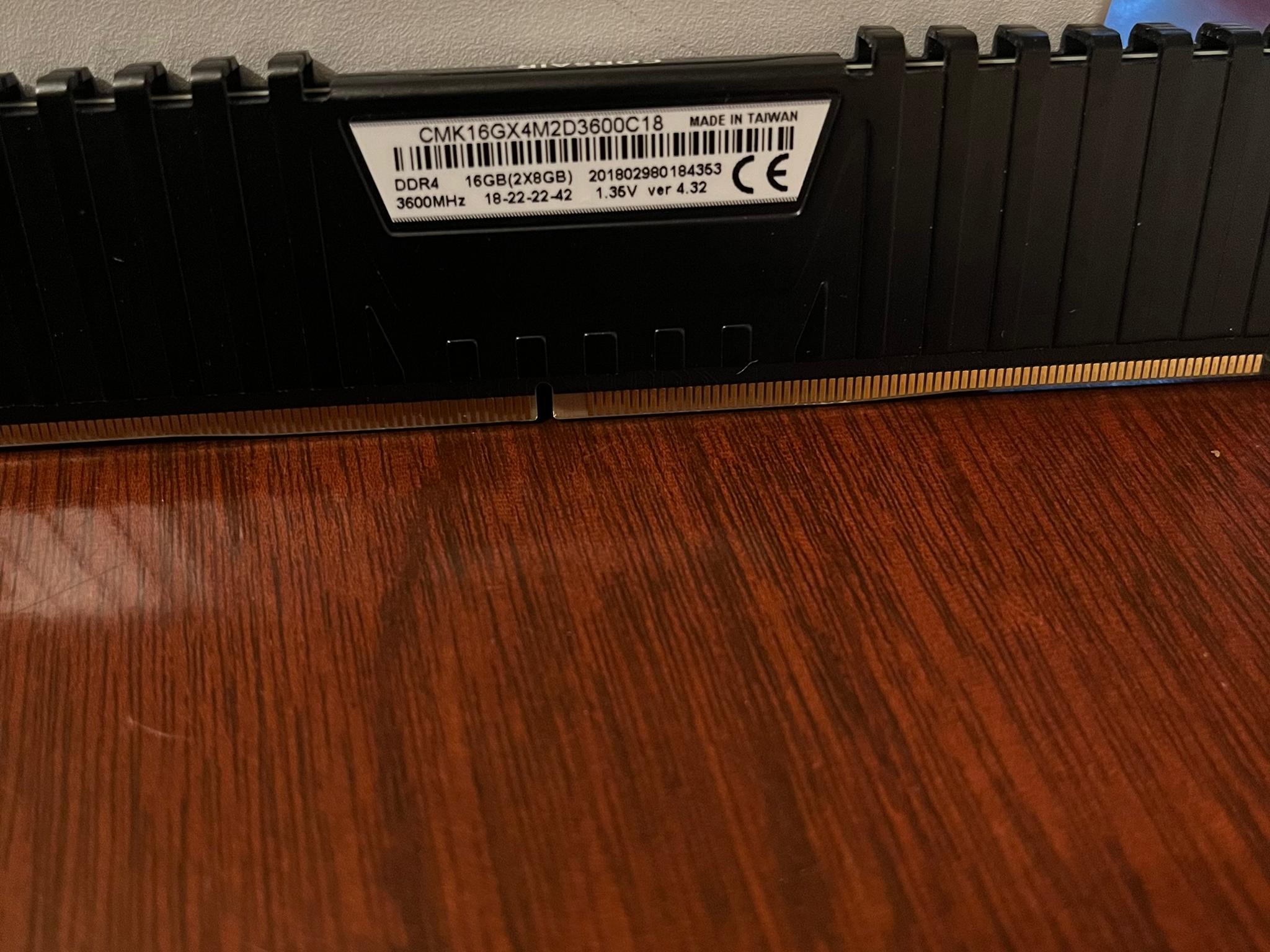 Corsair Vengeance 16 gb 3600 MHz CL18