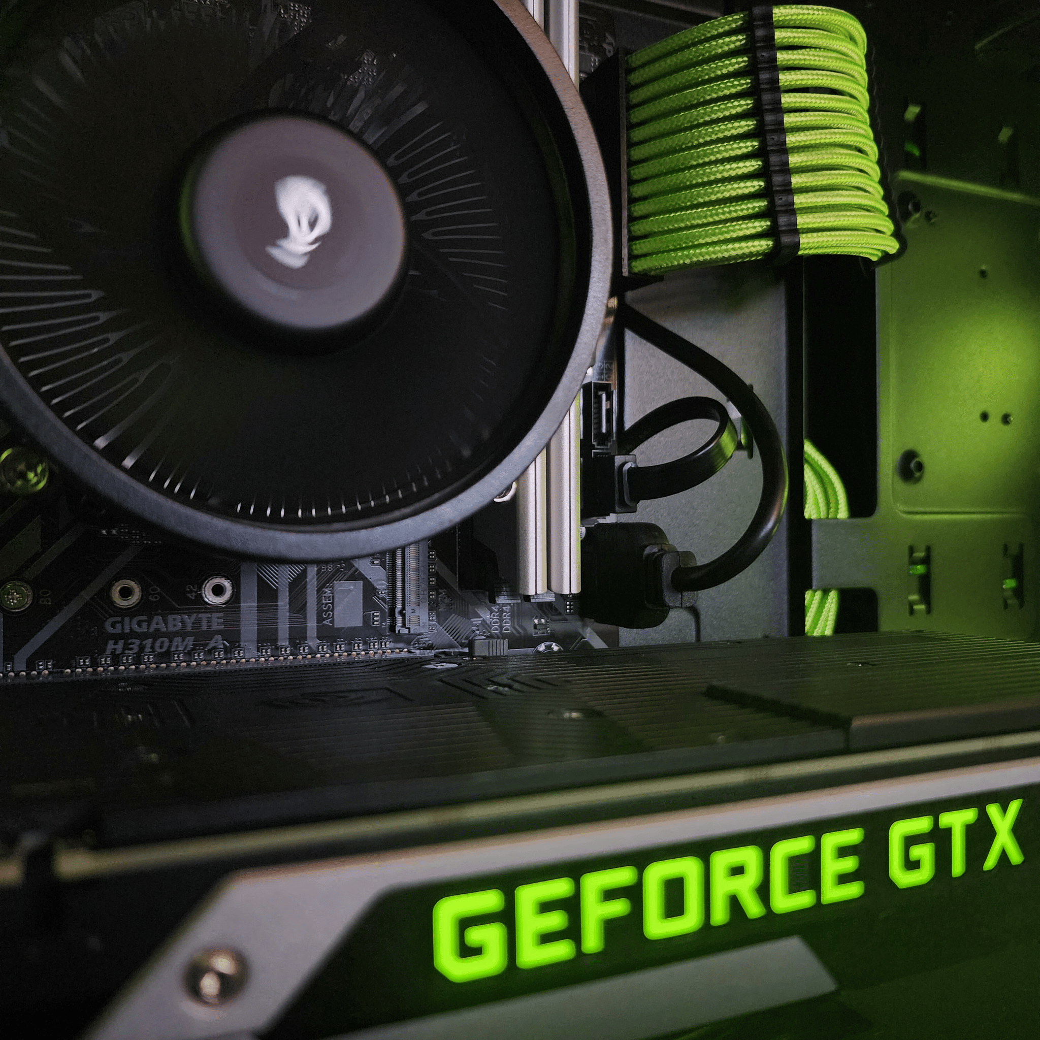 Intel Core i5 8500 // Nvidia GeForce GTX 980 4GB FE // TCreate 16GB 3200MHz