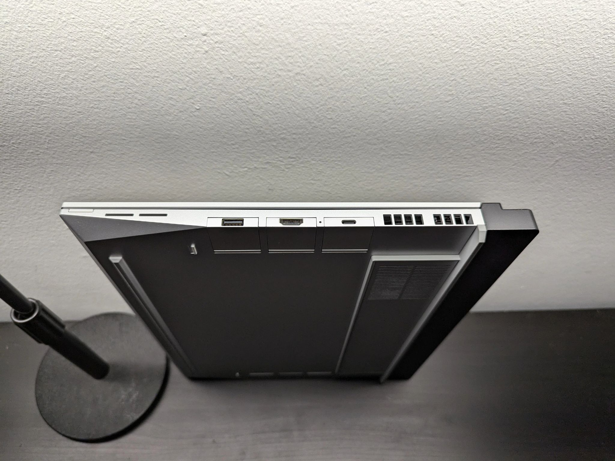 Framework Laptop 16 (Like New) - Ryzen 7 7840HS, 32GB RAM, 1TB SSD, RX7700S
