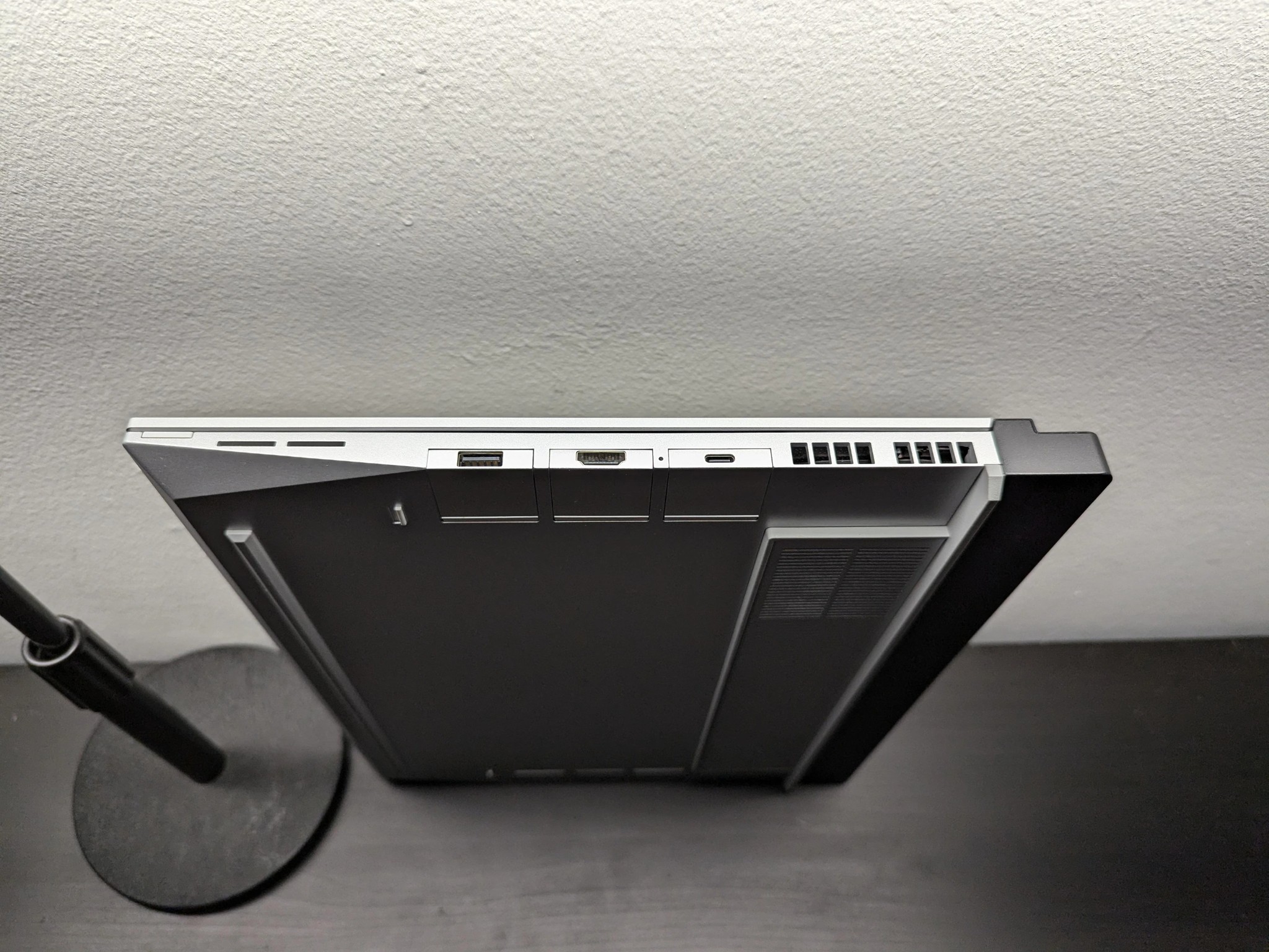 Framework Laptop 16 (Like New) - Ryzen 7 7840HS, 32GB RAM, 1TB SSD, RX7700S